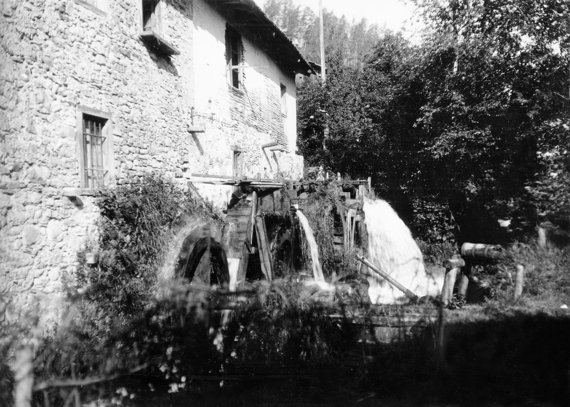 Calalzo. Mulini in località Molinà (negativo) di Gabinetto fotografico (XX)