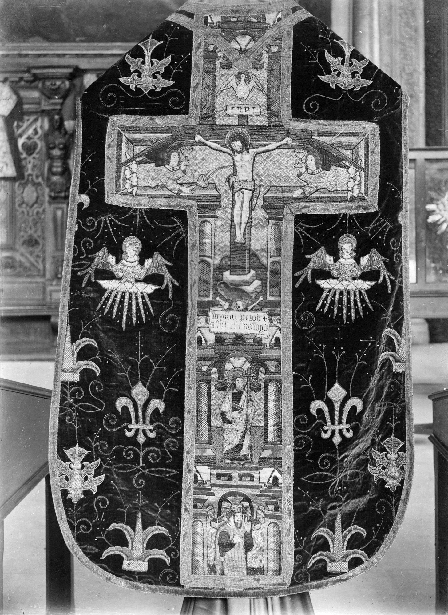 Chiesa di San Martino di Valle di Cadore. Pianeta fiamminga (negativo) di D'Ufficio (XX)