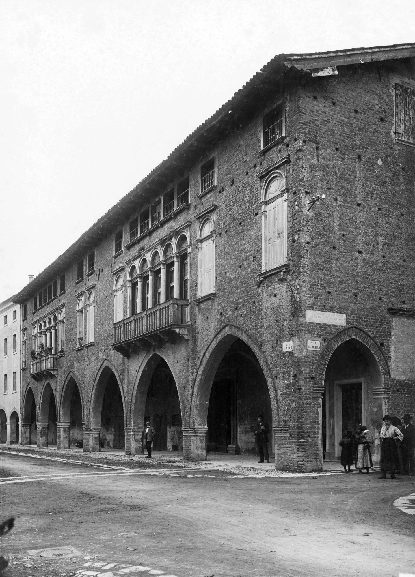 Portogruaro. Palazzo Marchese Fabbri, ora La Valle (negativo) di Gabinetto fotografico (XX)
