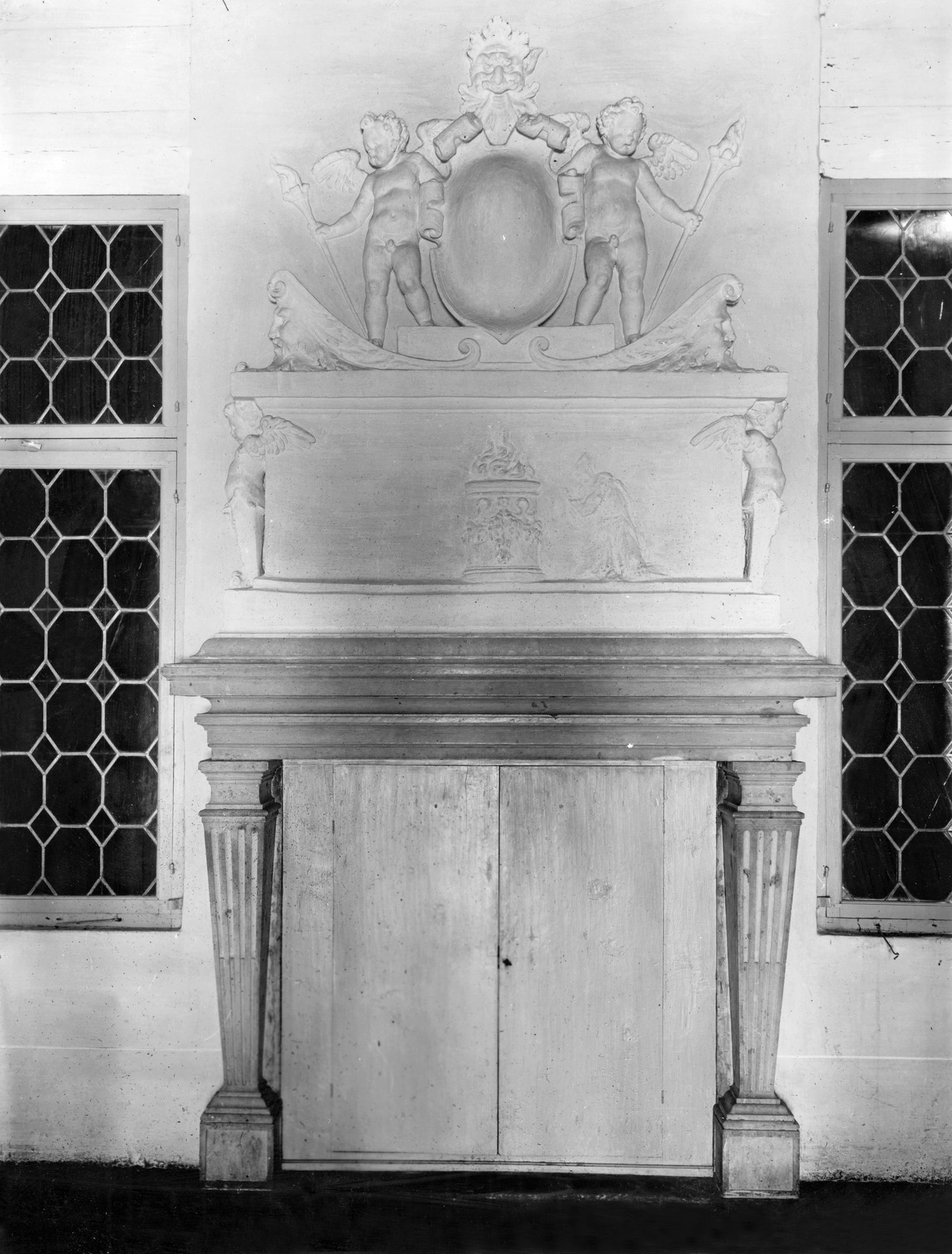 Pontecasale. Villa ex Garzoni. Varie vedute esterne e particolari interni (negativo) di Gabinetto fotografico (XX)