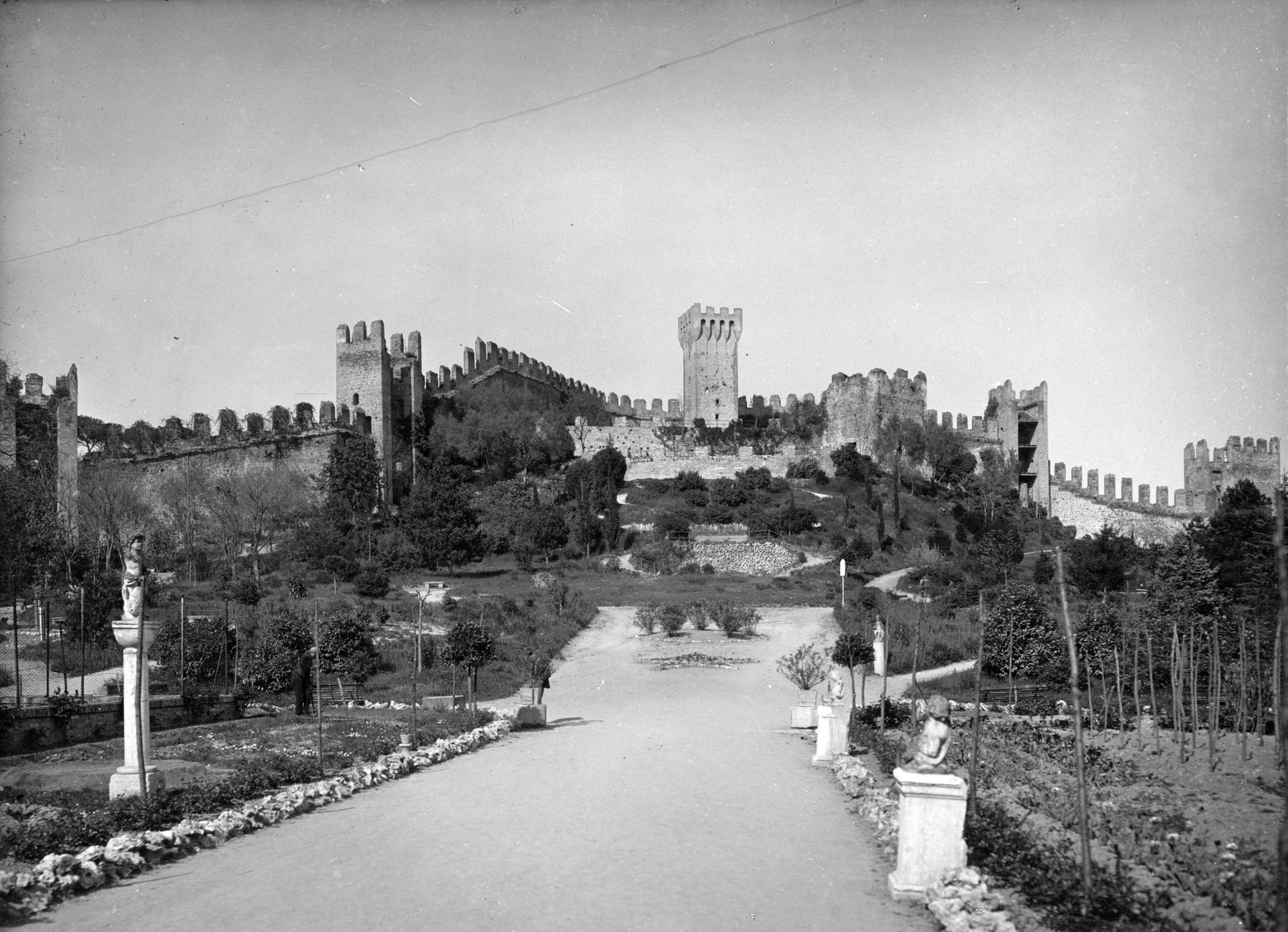 Este. Il castello e mura (negativo) di Gabinetto fotografico (XX)