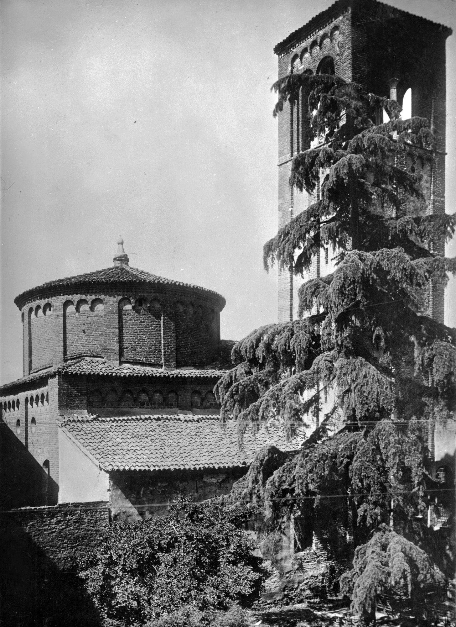 Este. Campanile e abside di San Martino (negativo) di Gabinetto fotografico (XX)