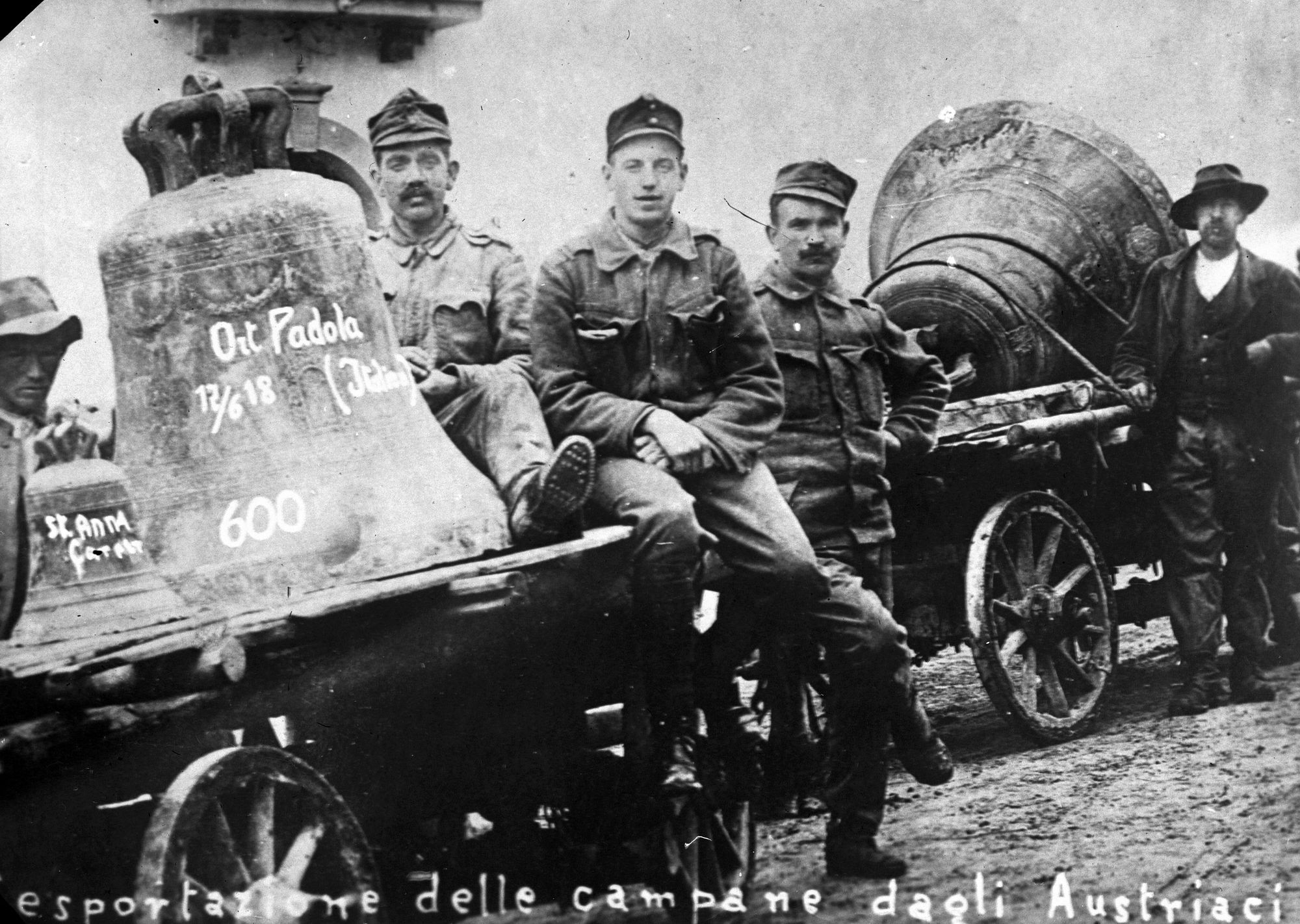 San Donà di Piave. L'esportazione delle campane dagli austriaci (negativo) di Gabinetto fotografico (XX)