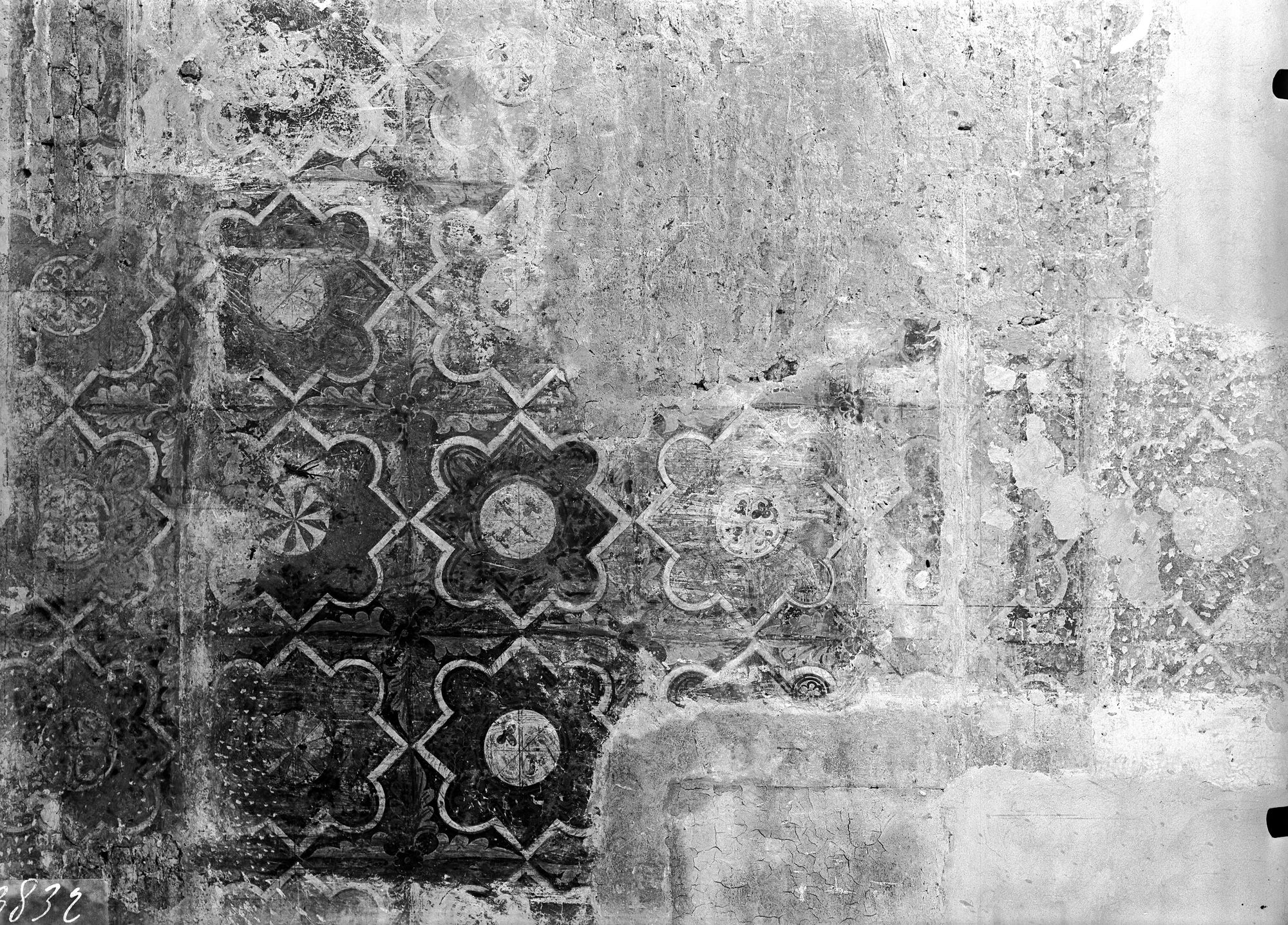 Collegio Pio X, già Palazzo Rimaldi. Veduta della sala- soffitto e affreschi decorativi del 1400 (negativo) di Gabinetto fotografico (XX)