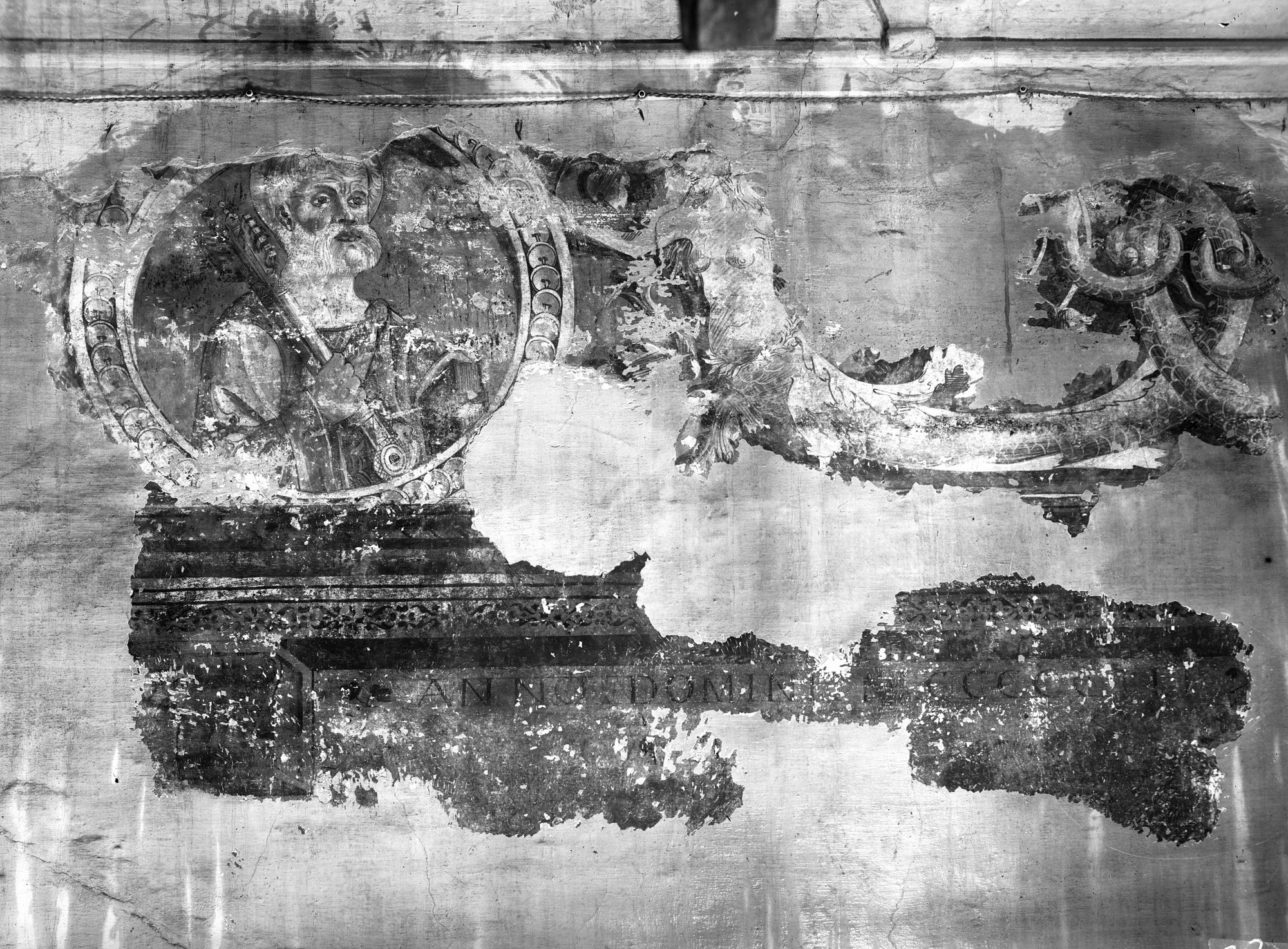 Oderzo. Chiesa San Giovanni. Affreschi scoperti sulla parete destra (negativo) di Gabinetto fotografico (XX)