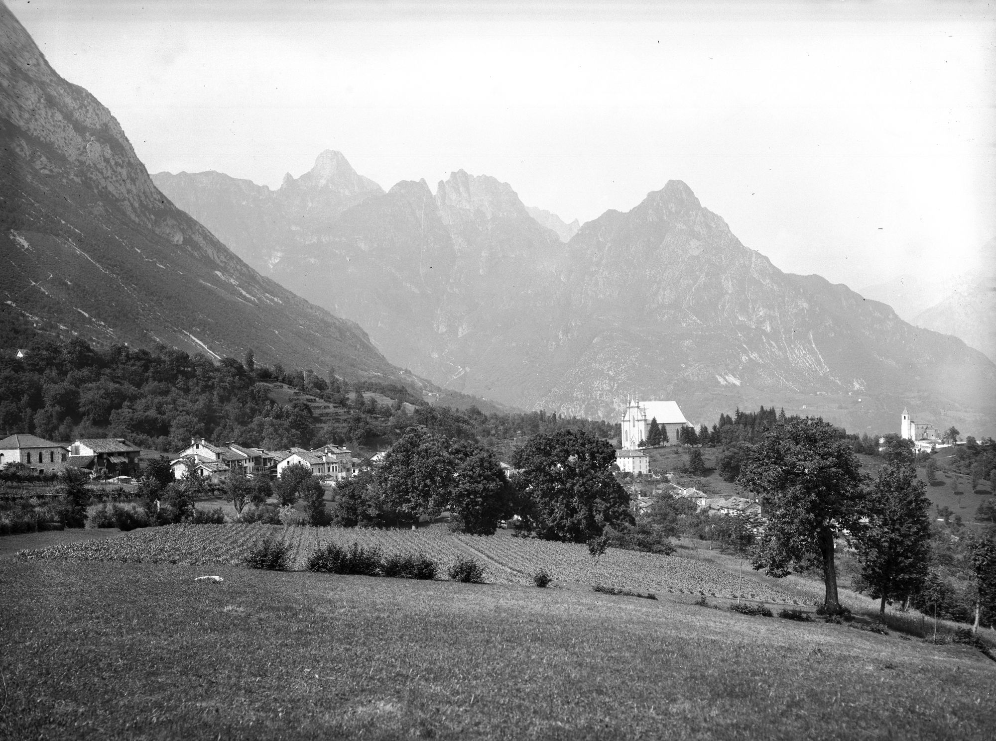 Sospirolo. Veduta di Sospirolo dalla chiesa di San Lorenzo (negativo) di Gabinetto fotografico (XX)