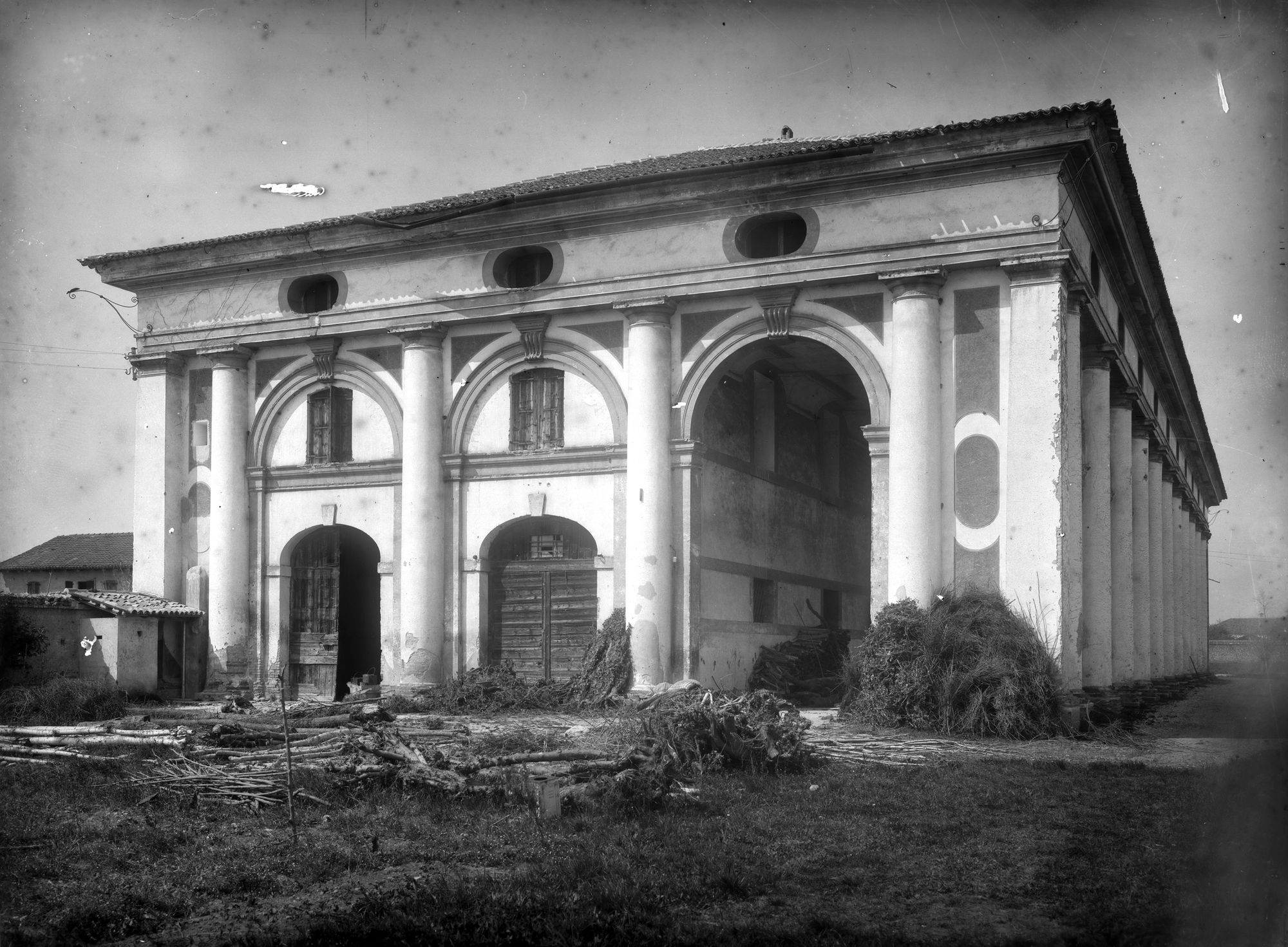 Barcon. Villa Pola. Barchessa neoclassica (negativo) di Gabinetto fotografico (XX)