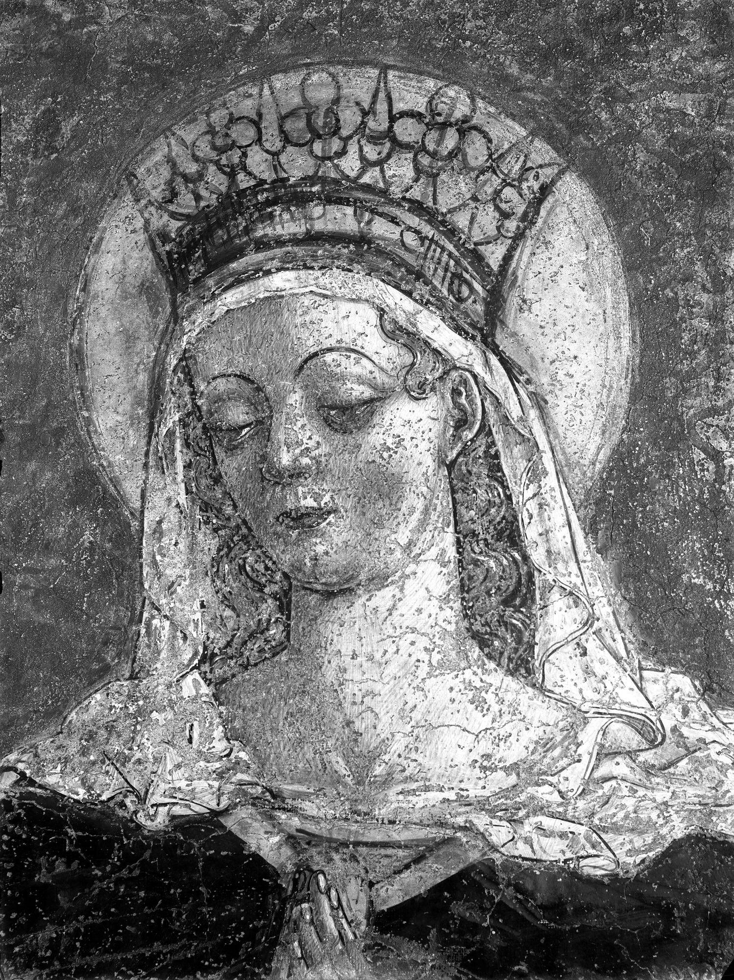 Oderzo. Chiesa San Giovanni. Particolare e insieme della Madonna col Bambhino in trono. Affresco attribuito al Bellunello (negativo) di Gabinetto fotografico (XX)