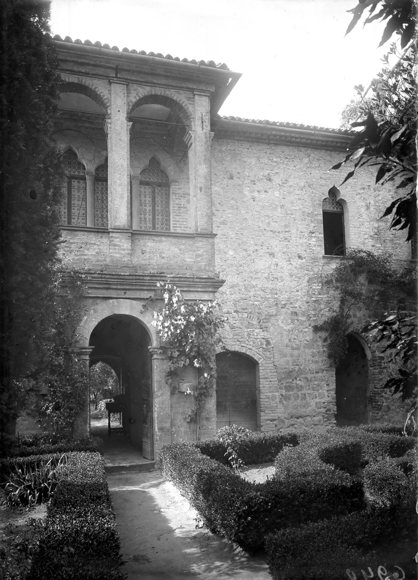 Arquà Petrarca. Loggia della casa del Petrarca (negativo) di Gabinetto fotografico (XX)