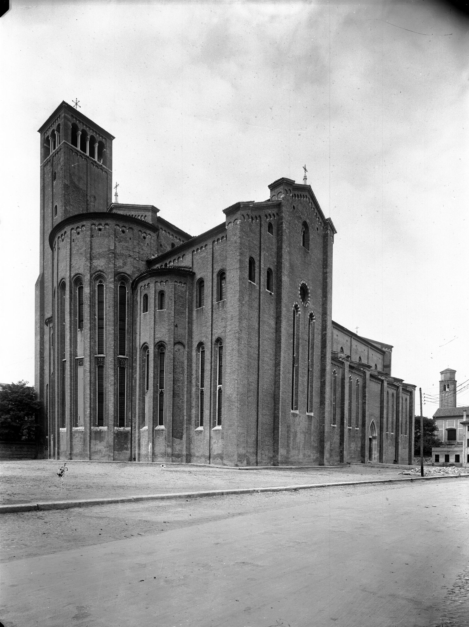 Chiesa San Nicolò. Le absidi (negativo) di Gabinetto fotografico (XX)