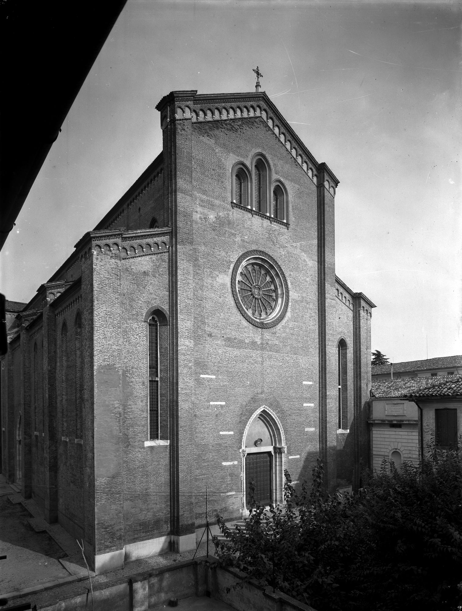 Chiesa San Nicolò. La facciata (negativo) di Gabinetto fotografico (XX)