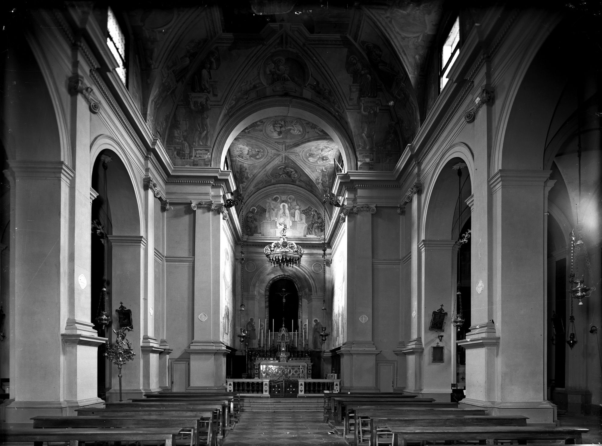 Chiesa Sant' Andrea. L'interno (negativo) di Gabinetto fotografico (XX)