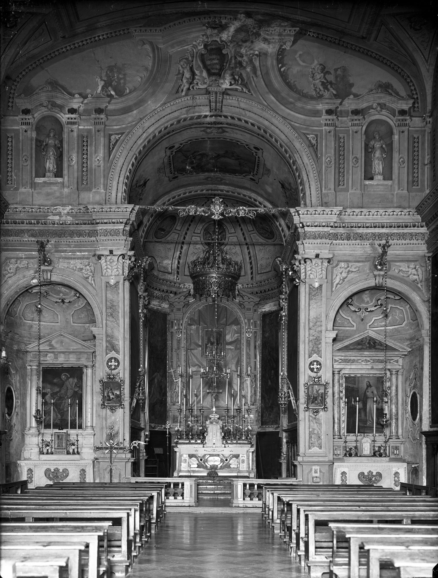 Chiesa Santa Maria maddalena. La facciata , interno e refettorio (negativo) di Gabinetto fotografico (XX)