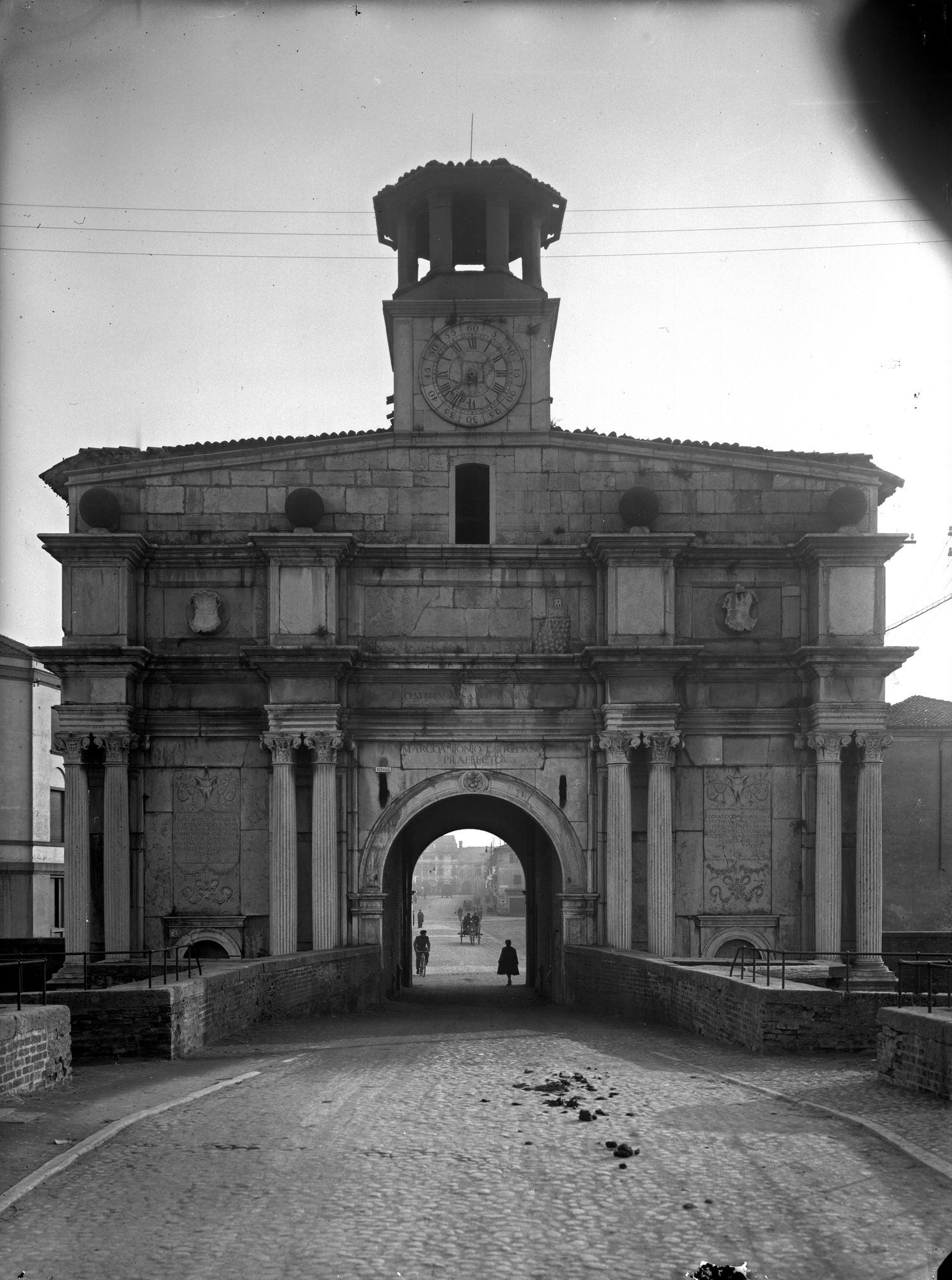 Porta Portello, a. 1519 (negativo) di Gabinetto fotografico (XX)