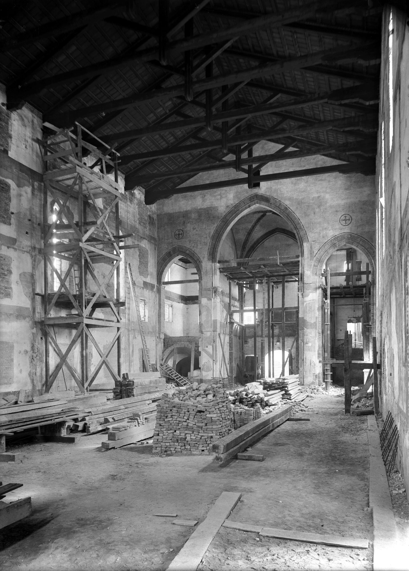 Chiesa Santa Caterina. L'interno dopo i lavori (negativo) di Gabinetto fotografico (XX)