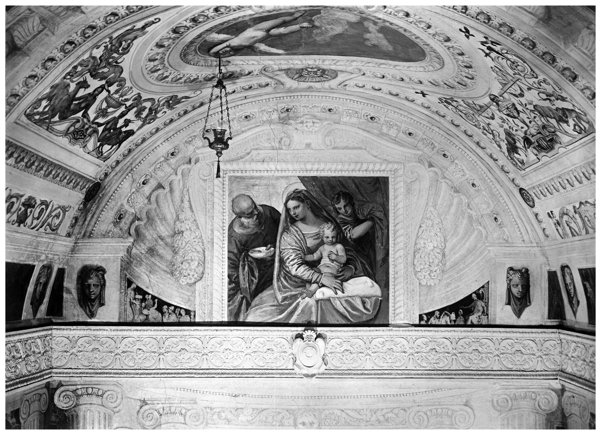 Villa Barbaro. Muratura con Madonna, Bambino, San Giuseppe e santo (negativo) di Gabinetto fotografico (XX)