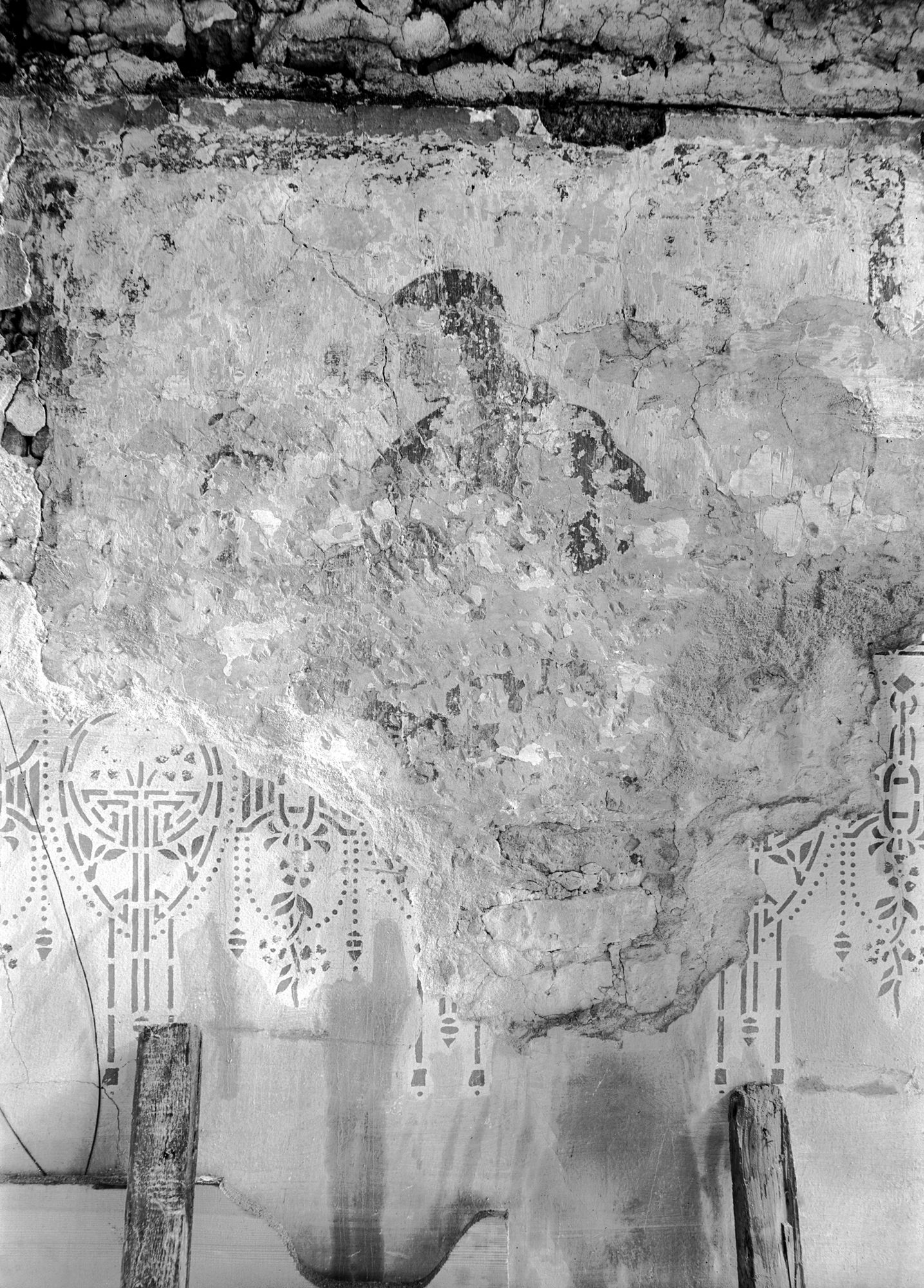 Vicolo Santa Chiara. Particolare affresco sec. XV (negativo) di Gabinetto fotografico (XX)