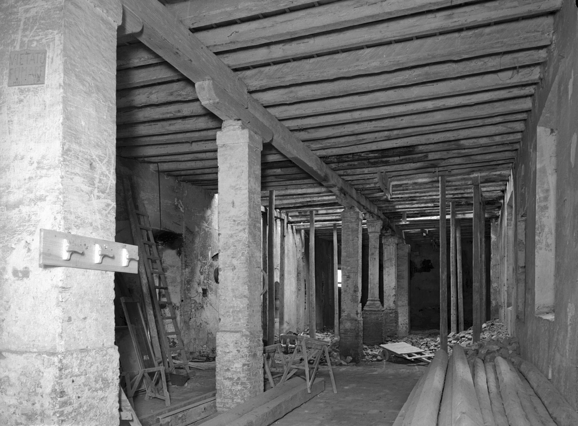 Convento San Marco. Interno prima dei alvori (negativo) di Gabinetto fotografico (XX)