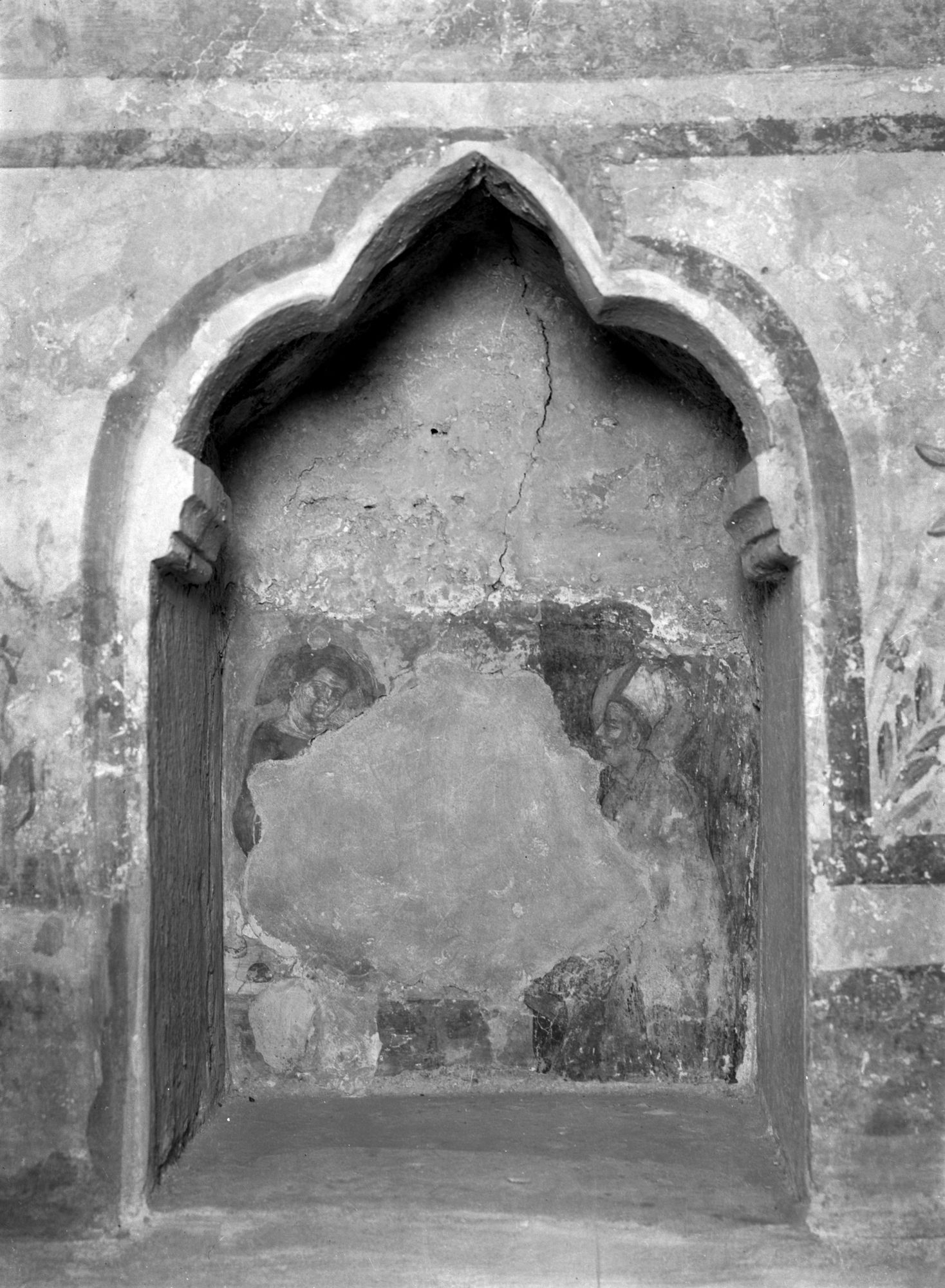 Chiesa San Giovanni. Nicchia (negativo) di Gabinetto fotografico (XX)