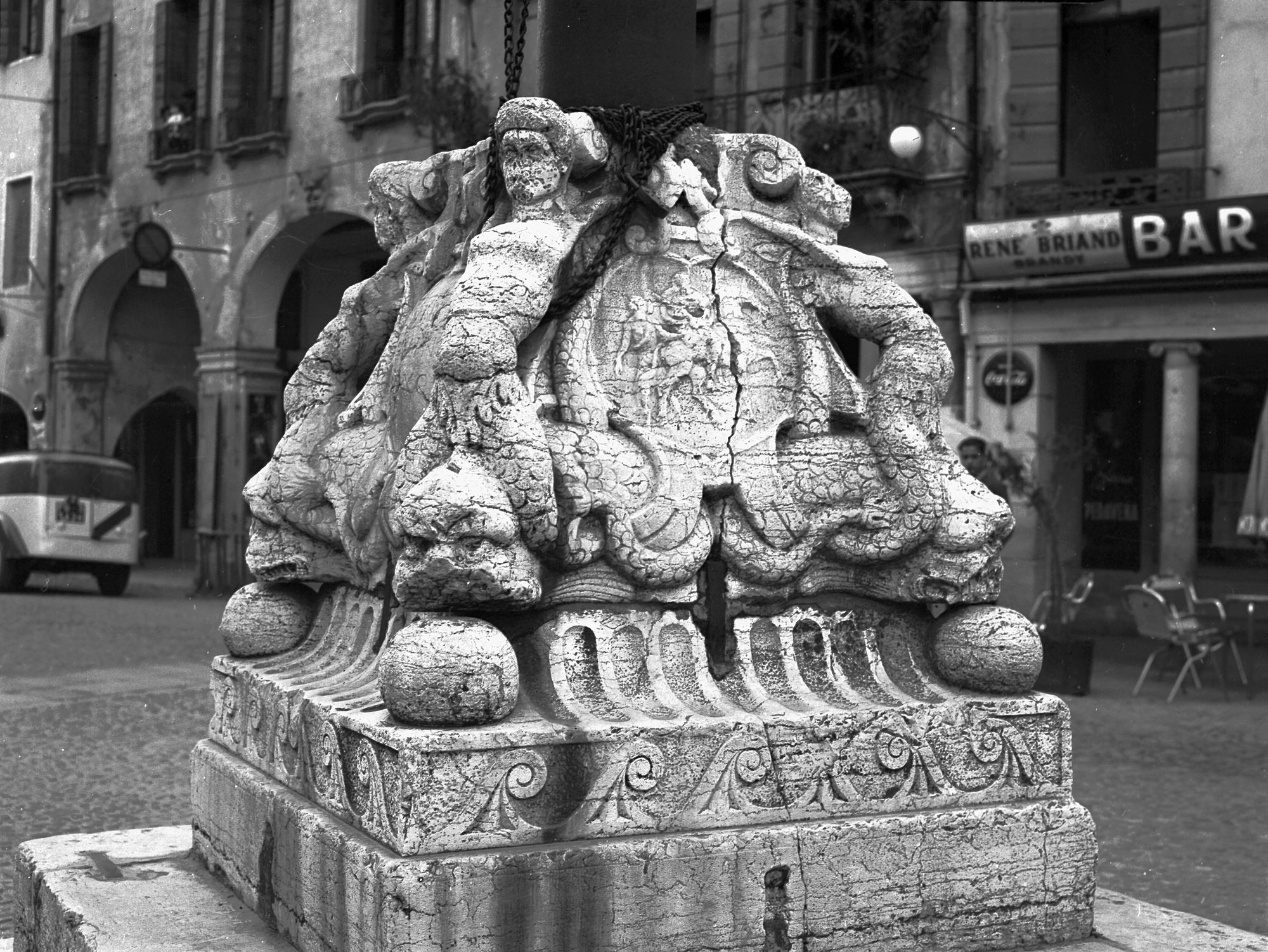 Pilo. Base (negativo) di Gabinetto fotografico (XX)