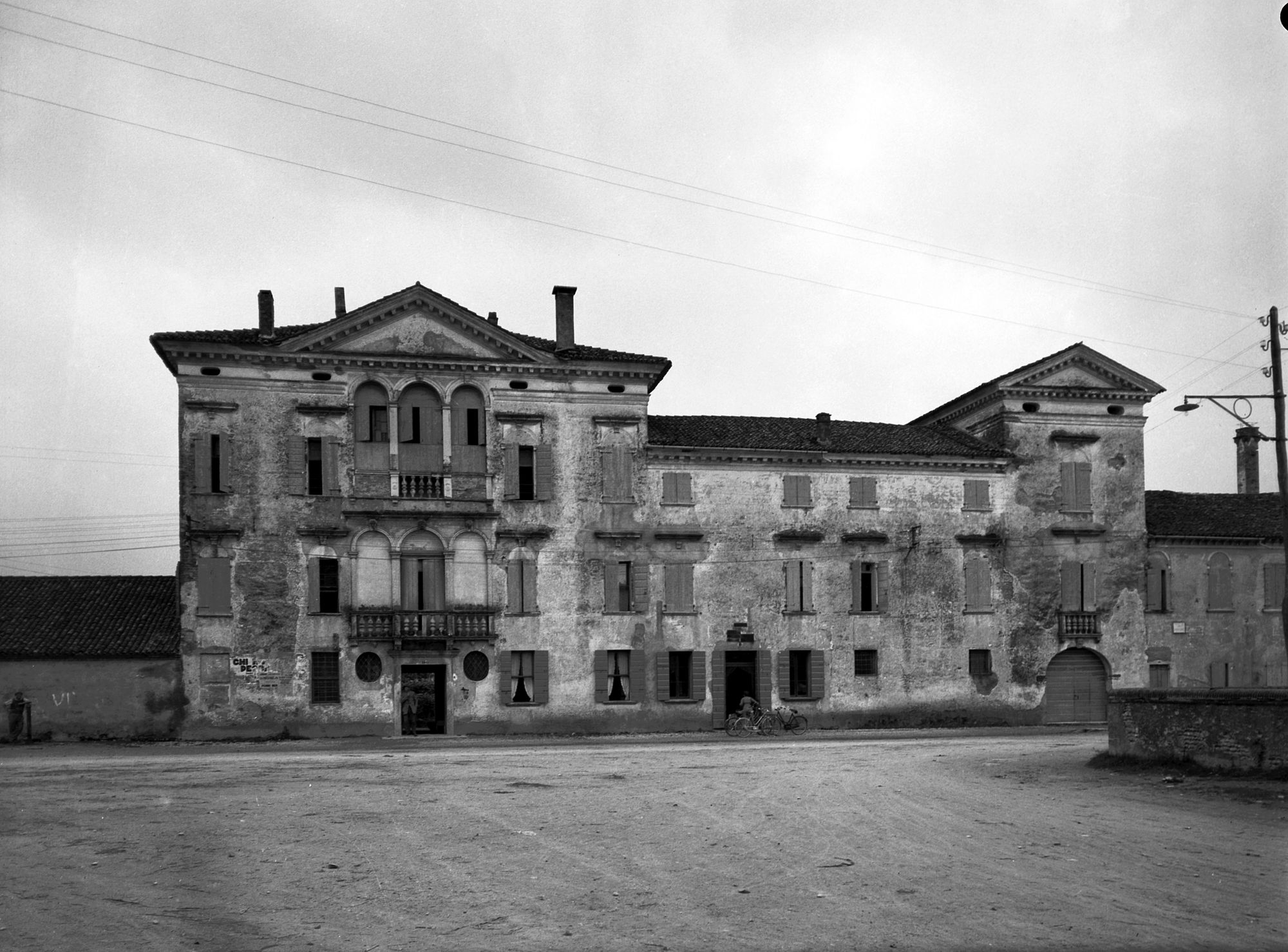 Villa Ravagnini. Facciata (negativo) di Gabinetto fotografico (XX)