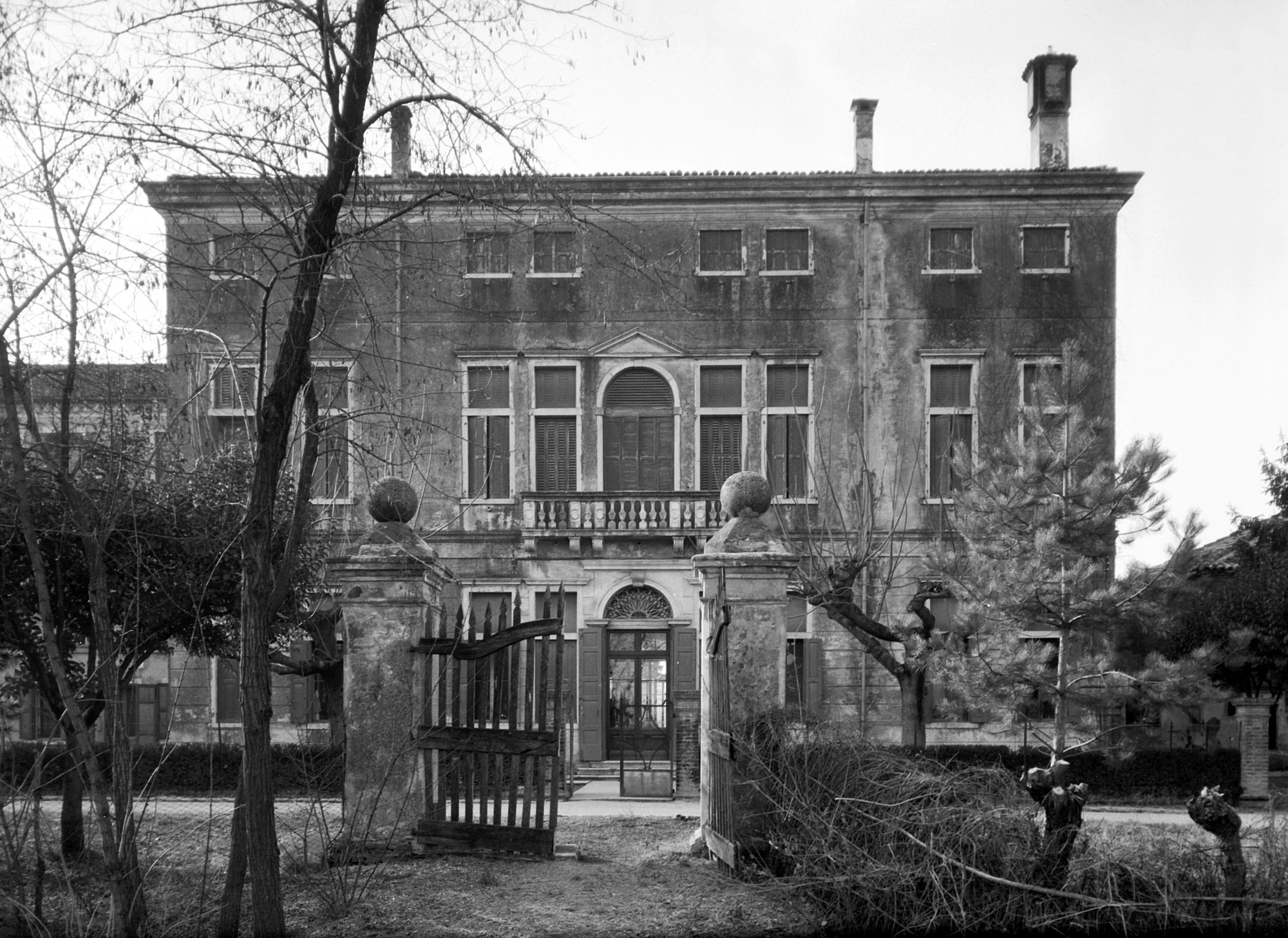 Villa Bragadin. Facciata (negativo) di Gabinetto fotografico (XX)