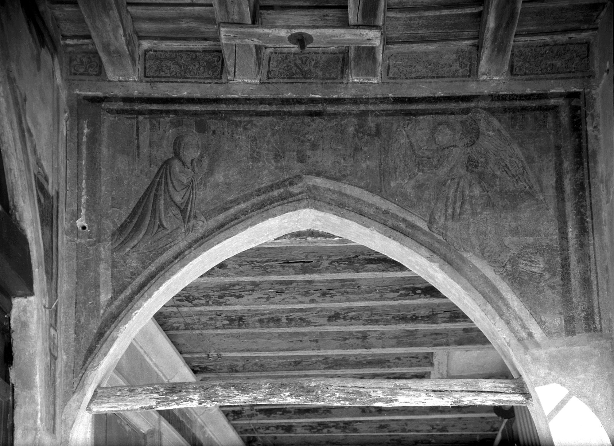Porticato di via Marco Parino 9. L 'Annunciazione, affresco (negativo) di Gabinetto fotografico (XX)