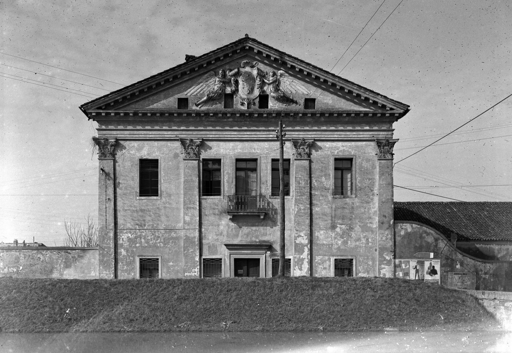 Villa Pisani. La facciata (negativo) di Gabinetto fotografico (XX)