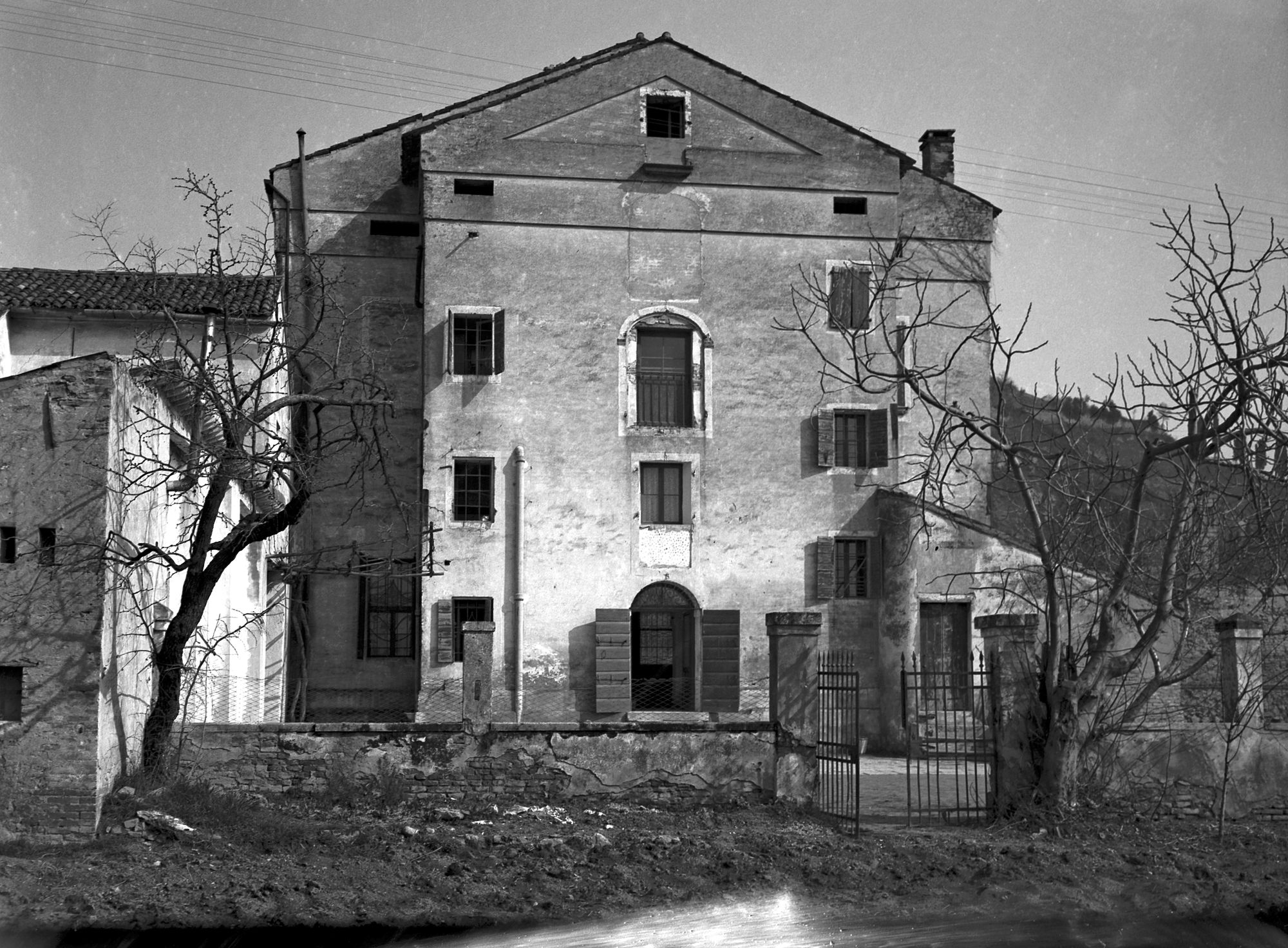Villa Pisani. La retrofacciata (negativo) di Gabinetto fotografico (XX)