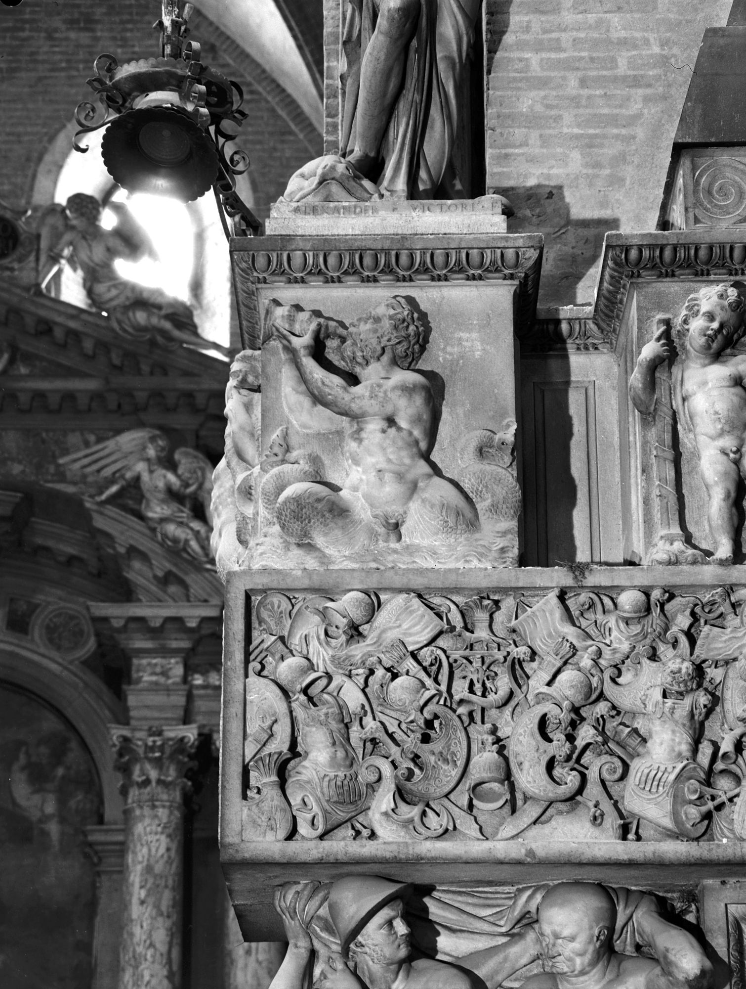 Chiesa del Santo. Monumento Contarini. Particolare (negativo) di Gabinetto fotografico (XX)