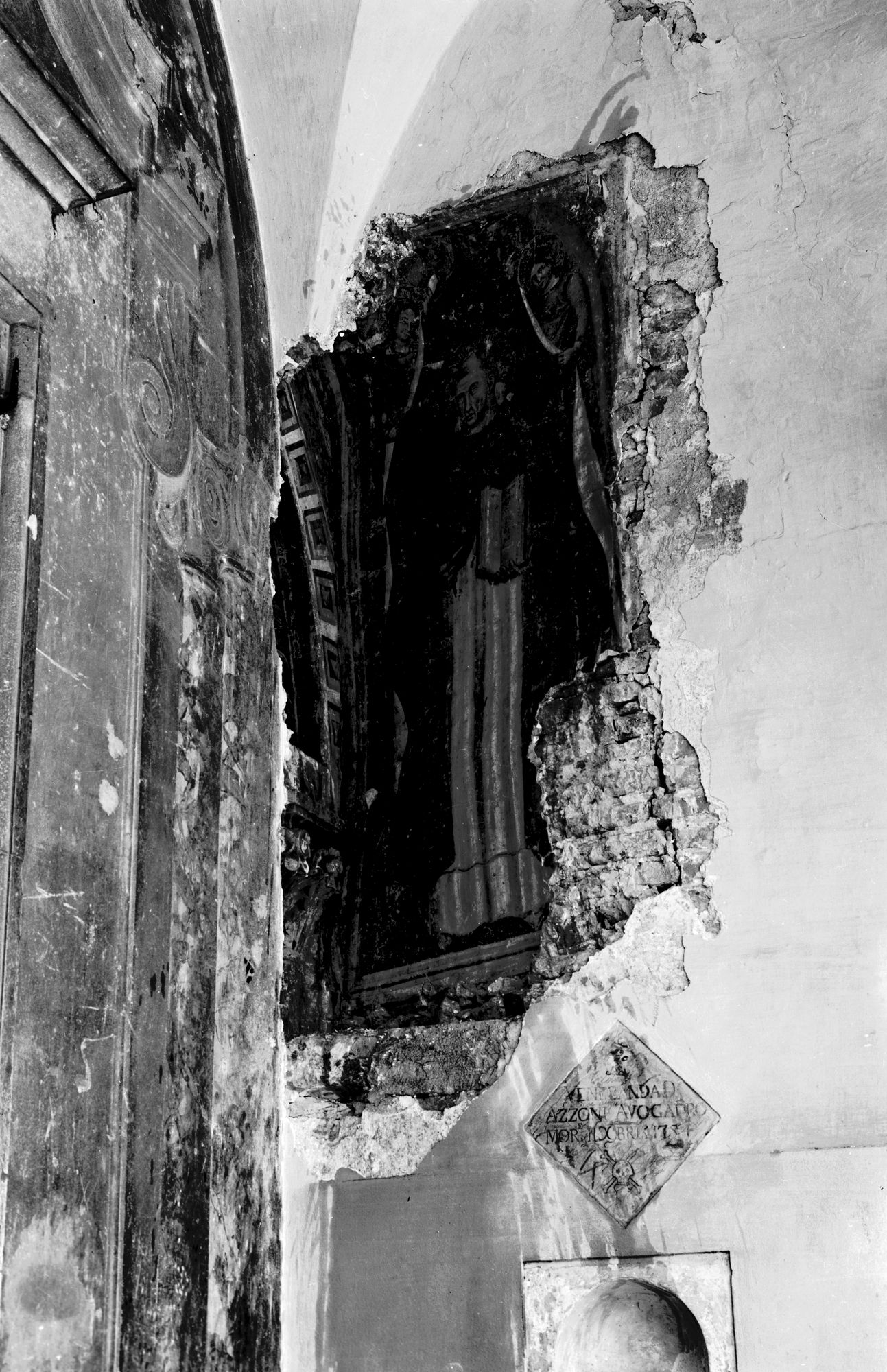 Chiostro del Convento di San Nicolò. San Pietro Martire, affresco (negativo) di Gabinetto fotografico (XX)