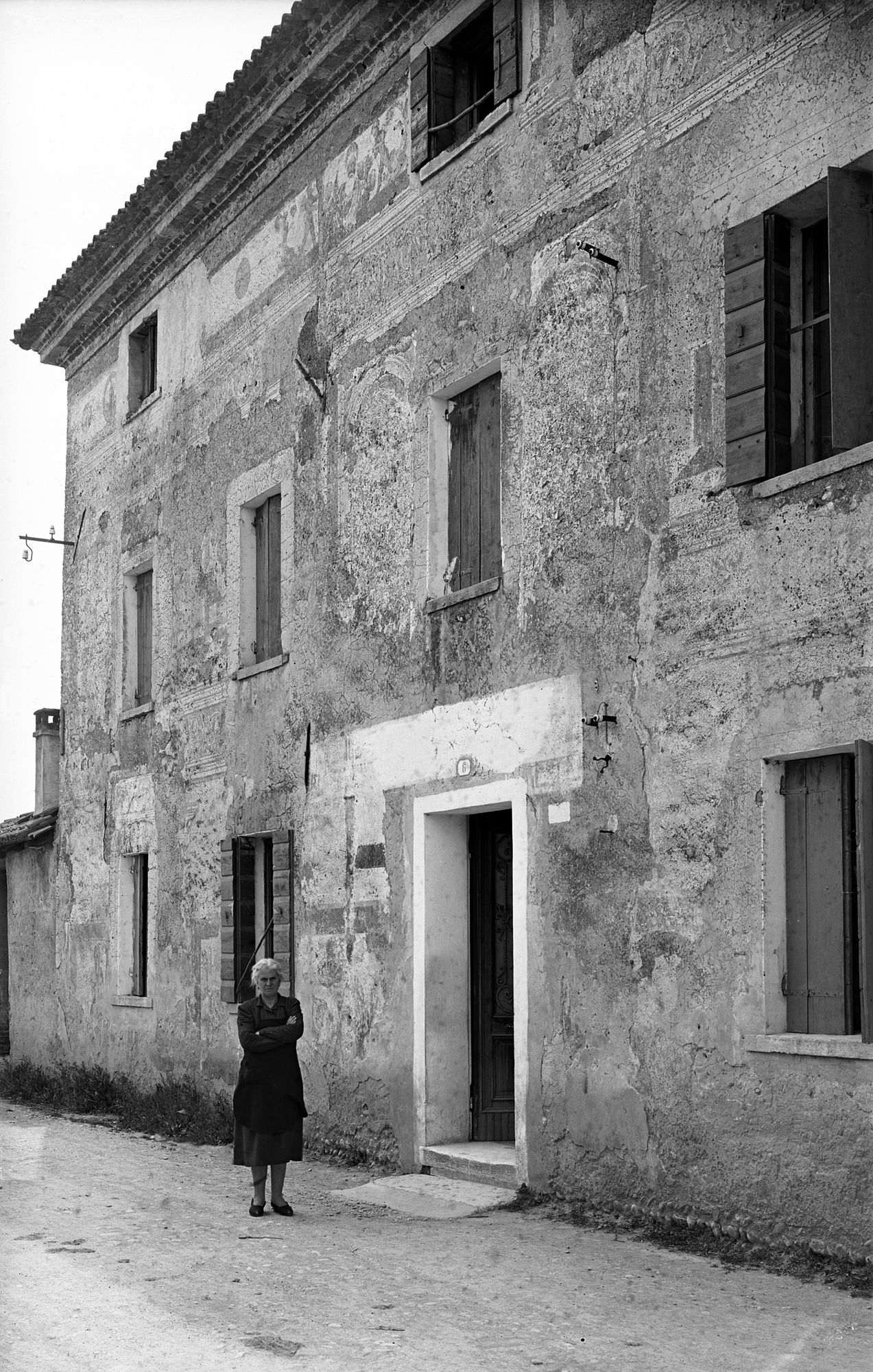 Casa con affreschi del sec. XVI (negativo) di Gabinetto fotografico (XX)