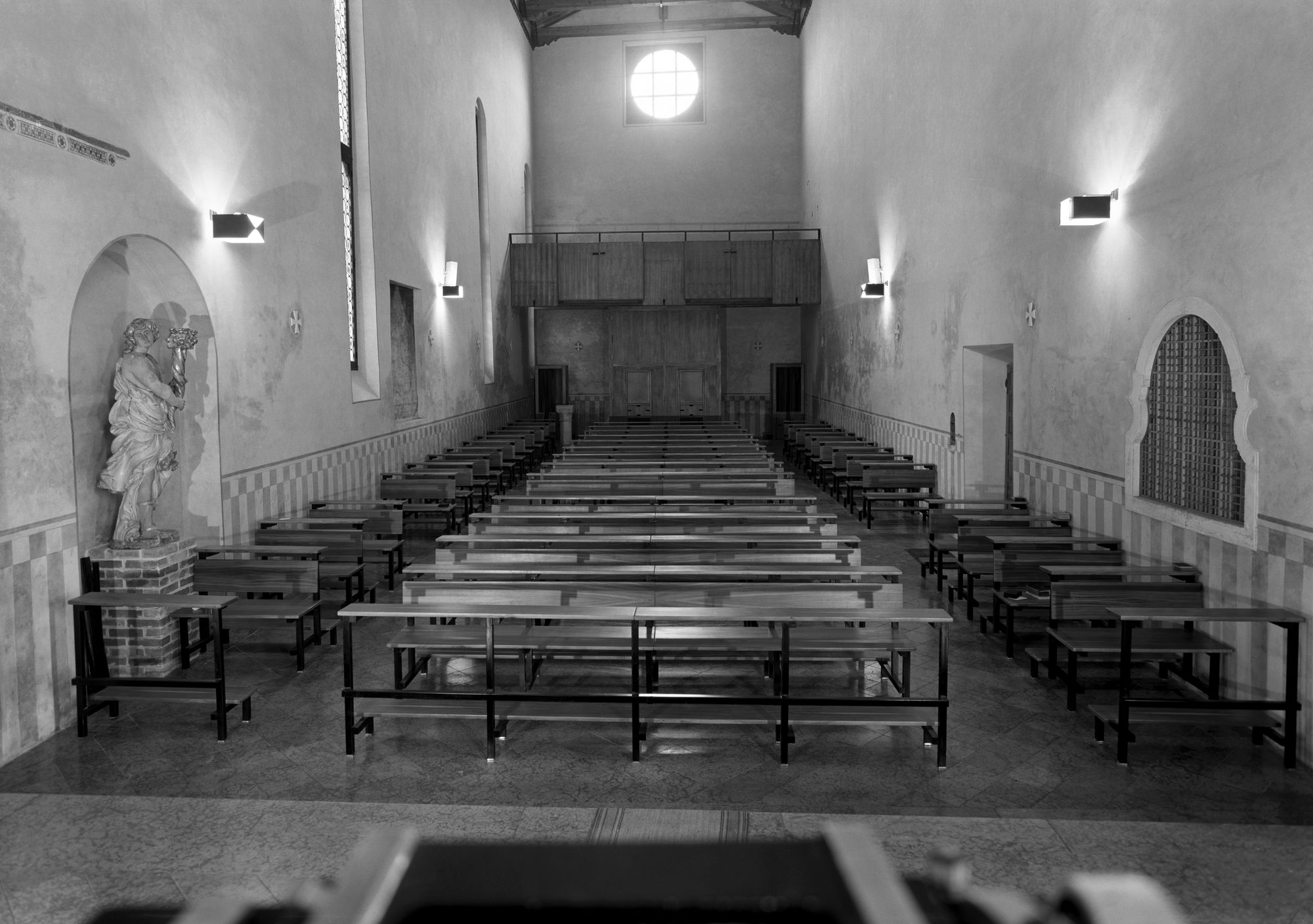 Chiesa San Marco. Veduta interna verso la cantoria, dopo i restauri (negativo) di Gabinetto fotografico (XX)