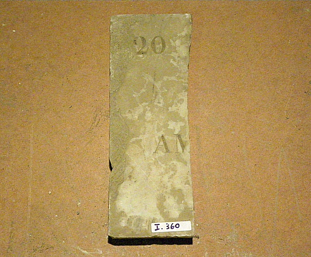 lapide tombale, frammento - bottega toscana (prima metà sec. XIX)