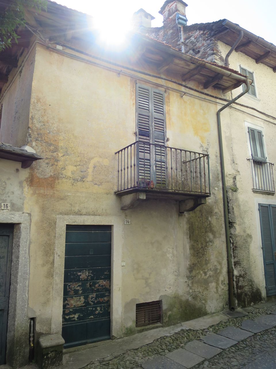 Casa Quaglino-Ferratini (casa, di abitazione) - Orta San Giulio (NO)  (XII; XIX; XX, inizio)