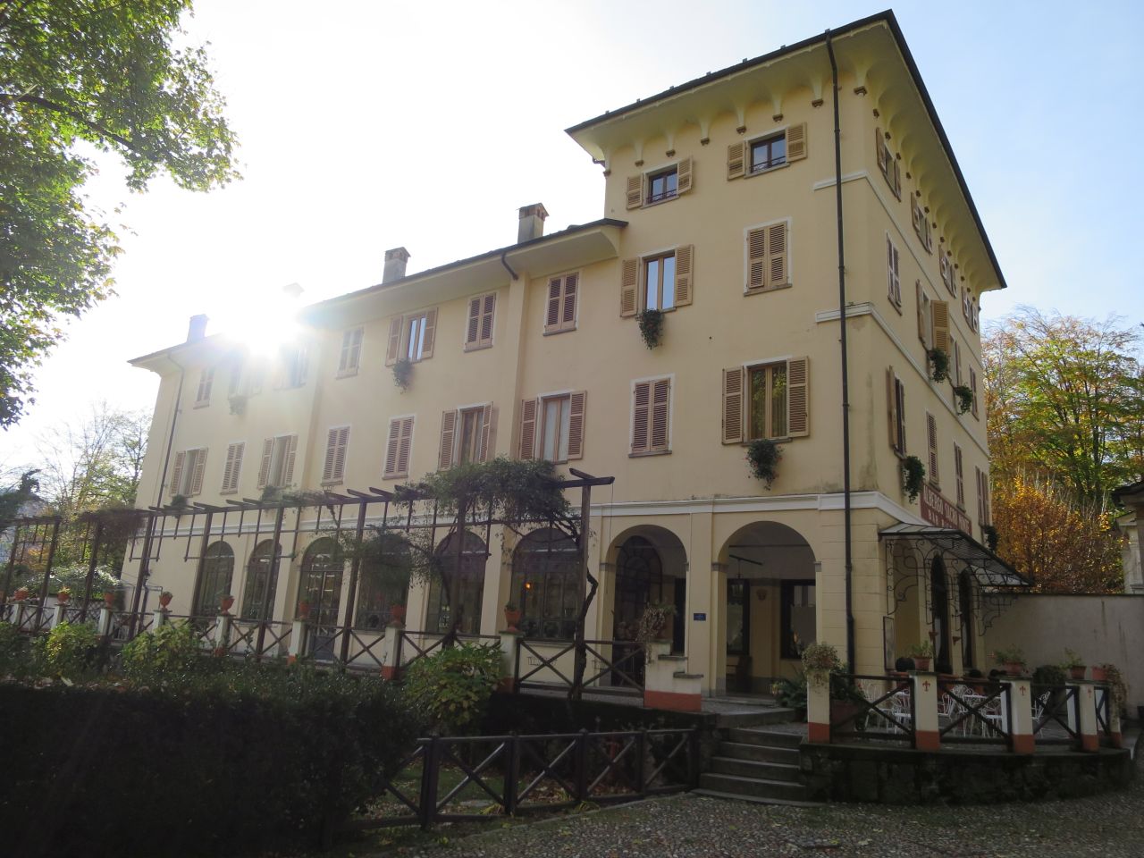Albergo del Sacro Monte (albergo) - Varallo (VC)  (XVI; XVI)