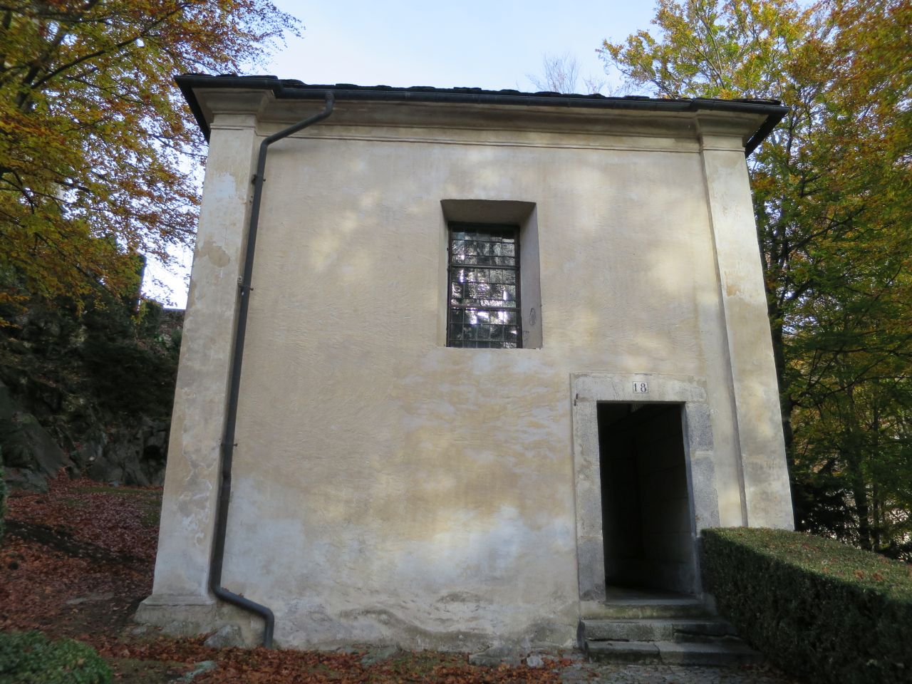 Cappella 18 “La Resurrezione di Lazzaro” (cappella, devozionale) - Varallo (VC)  (XVI; XVI)