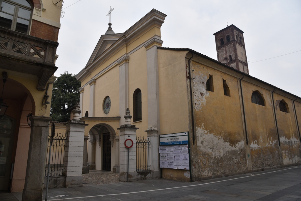 Chiesa di S. Caterina (chiesa, conventuale) - Trino (VC)  (XV; XVI; XVI; XVIII; XVIII; XVIII; XIX; XIX; XX)