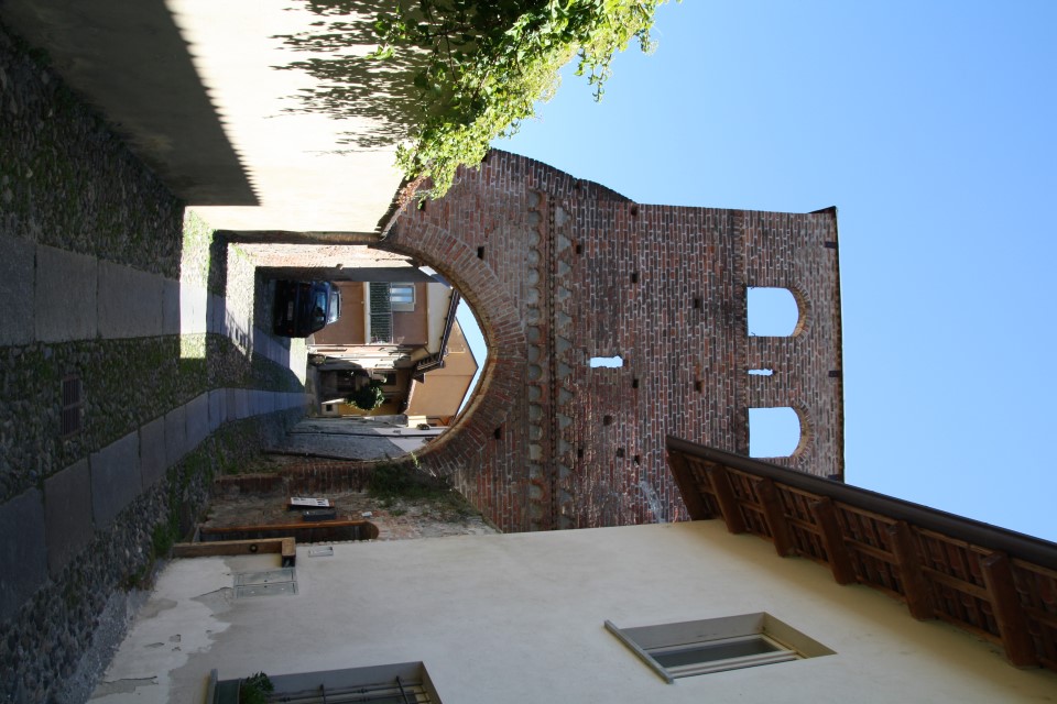 Porta medievale (porta, urbana) - Avigliana (TO)  (XII)