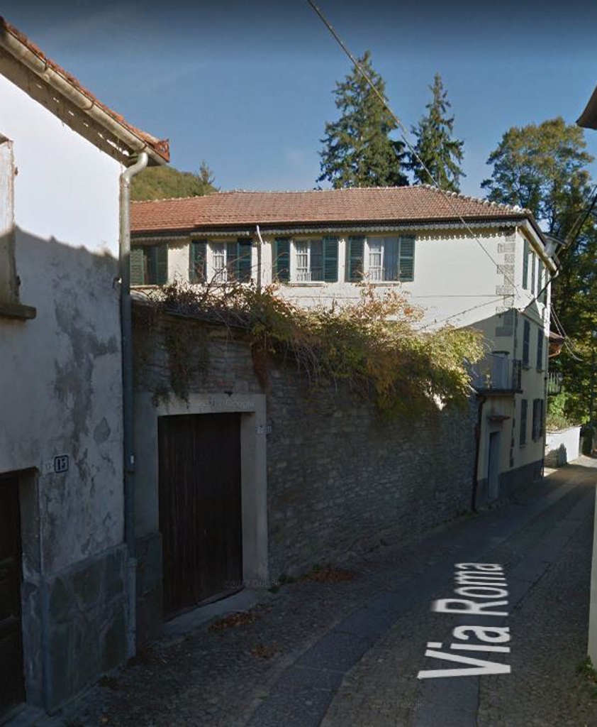 Casa dei Conti Doglio (casa) - Pezzolo Valle Uzzone (CN)  (XVII, inizio; XX)