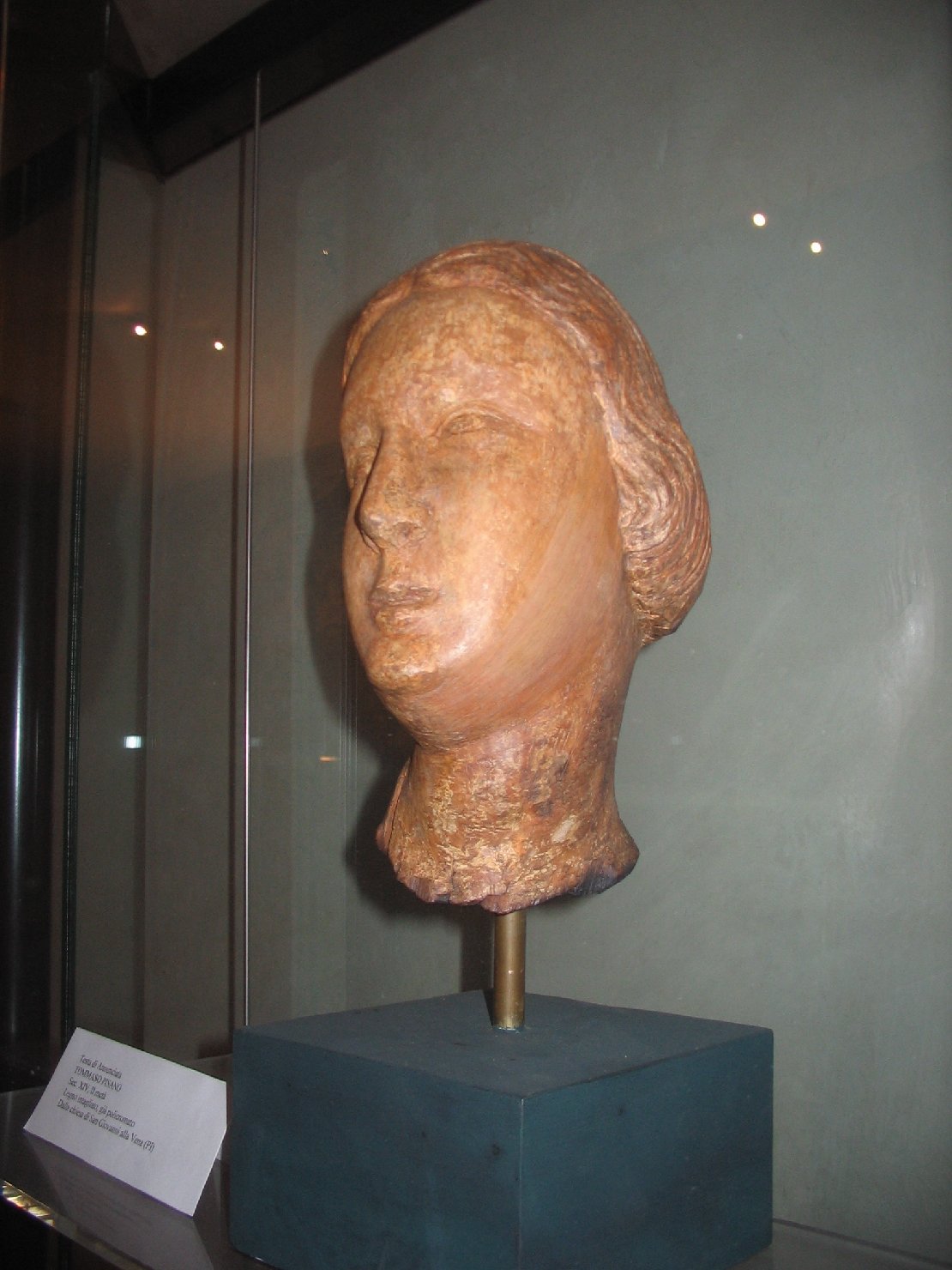 Testa di Annunciata (scultura, frammento) di Tommaso Pisano (seconda metà sec. XIV)