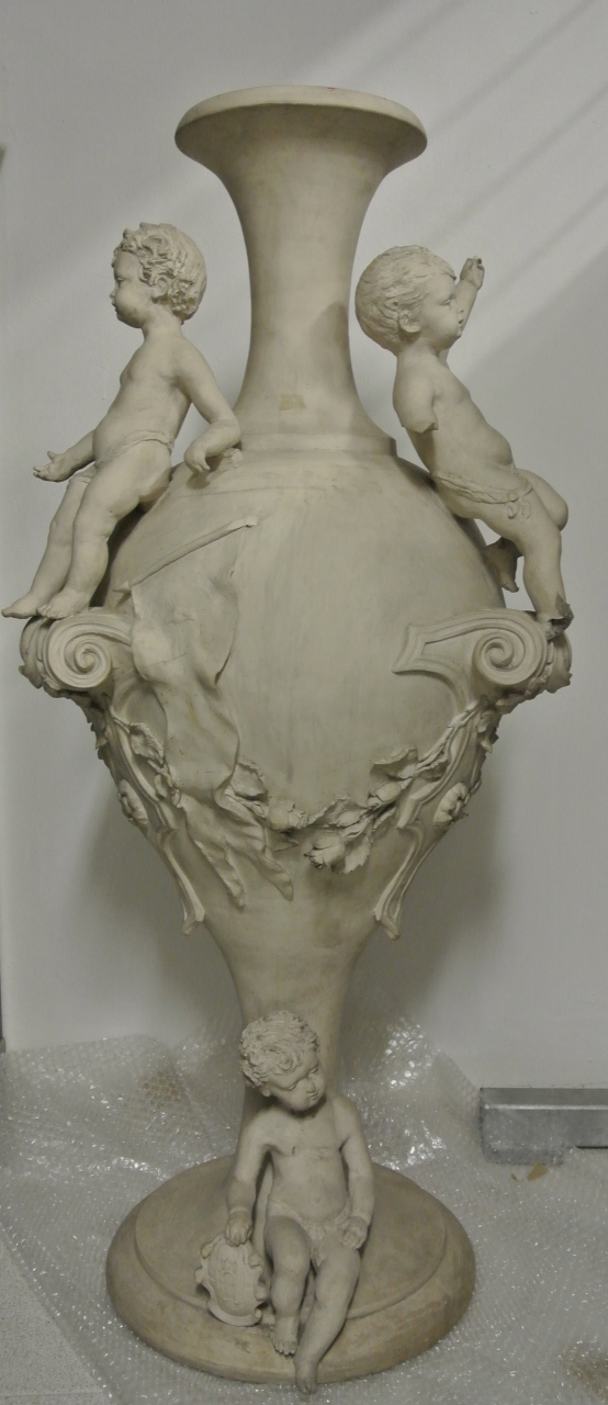 Figure di putti (vaso, opera isolata) - ambito friulano (sec. XX)