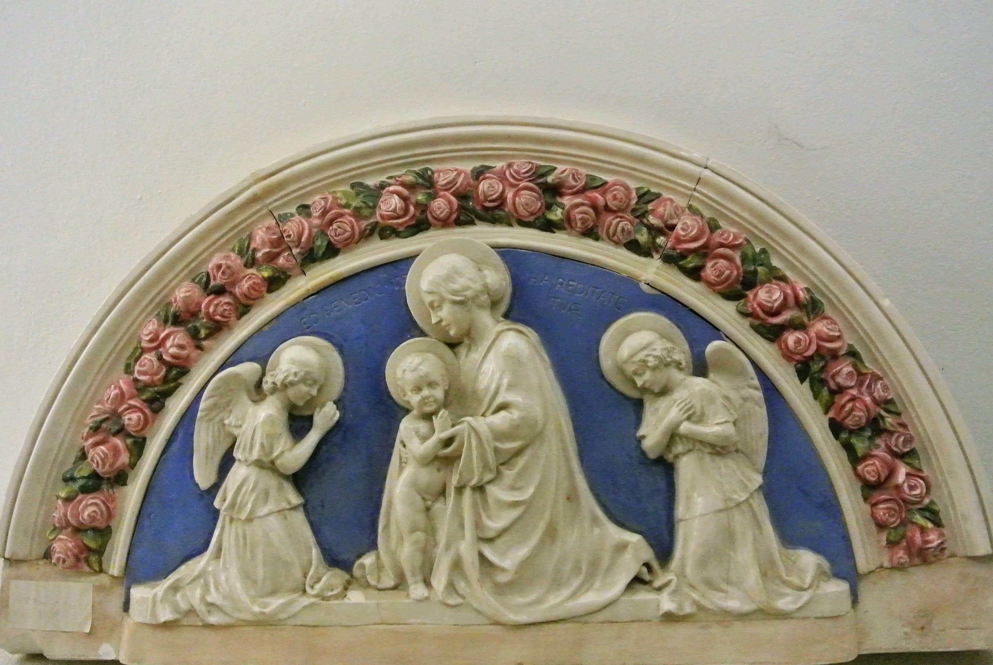 Madonna con Gesù bambino e due angeli (lunetta, opera isolata) - ambito friulano (prima metà sec. XX)