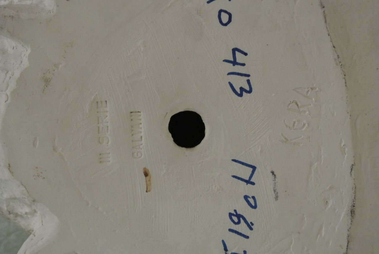 Chioccia, Faraona o chioccia (Scultura, serie) di Giuntini, Ruffo (attribuito) (sec. XX)