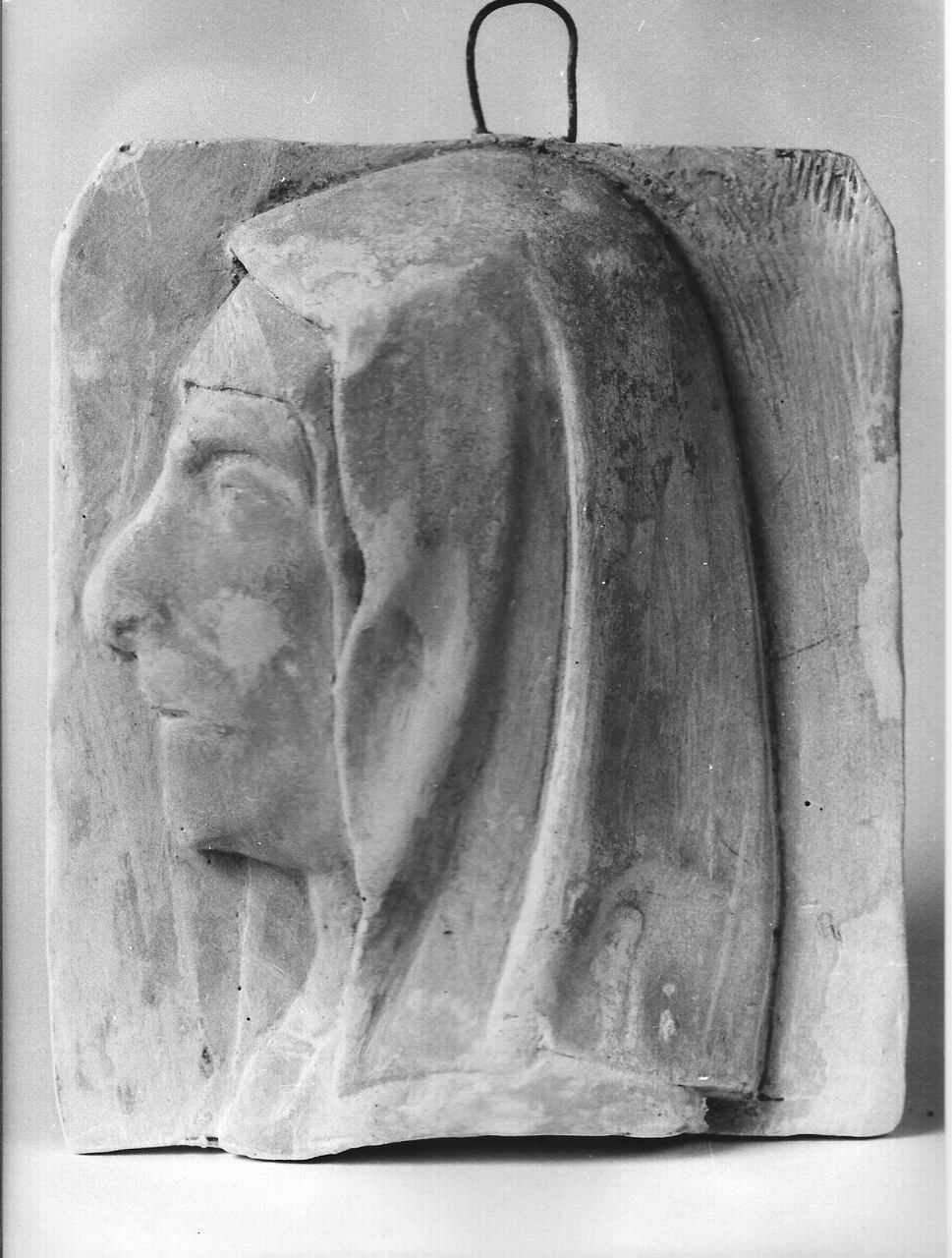 testa di donna di profilo (calco, opera isolata) - produzione coreglina (fine sec. XIX)