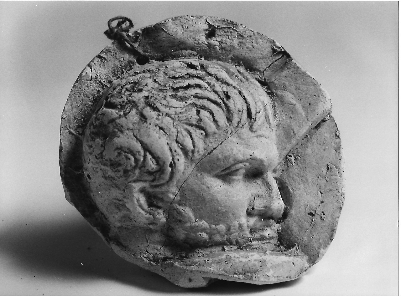 volto maschile (calco, elemento d'insieme) - Bottega tereglina (sec. XIX)