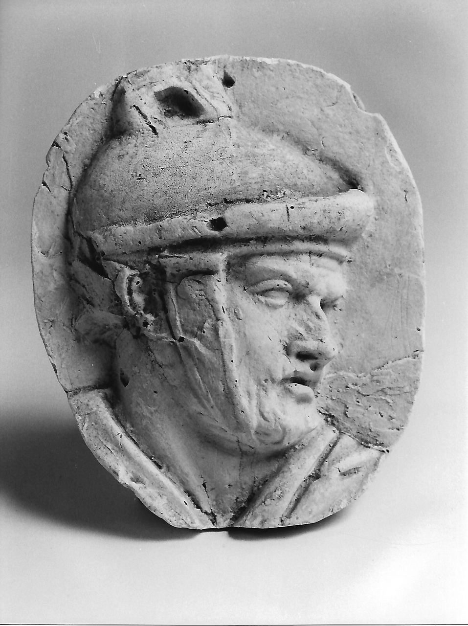 volto maschile (calco, elemento d'insieme) - Bottega tereglina (sec. XIX)