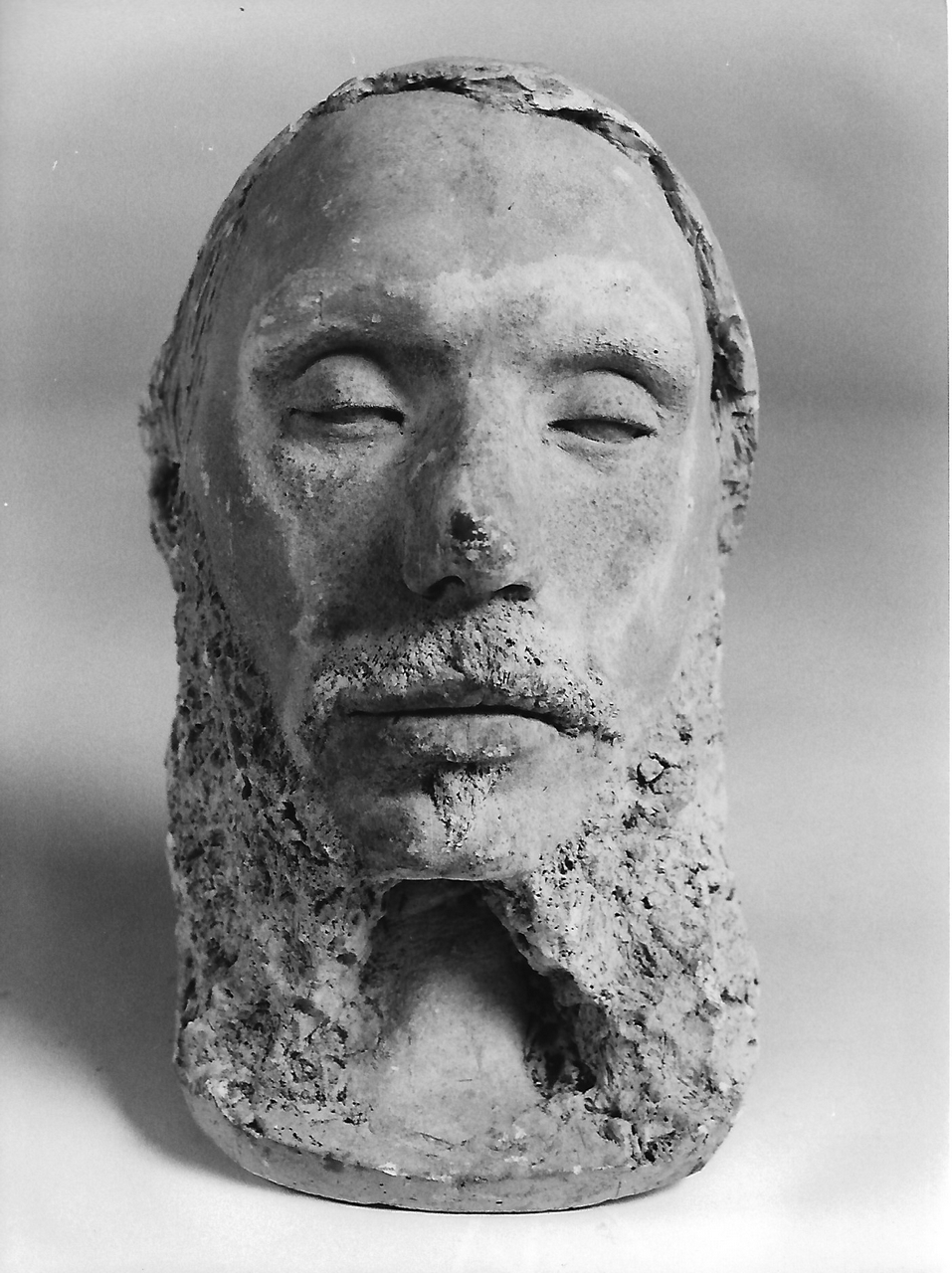 volto maschile con barba (calco, opera isolata) - produzione coreglina (secc. XIX/ XX)