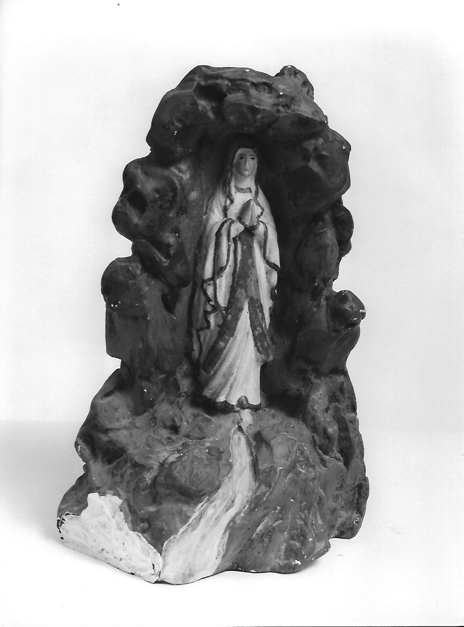 Madonna di Lurdes nella grotta (calco, opera isolata) - produzione coreglina (sec. XX)