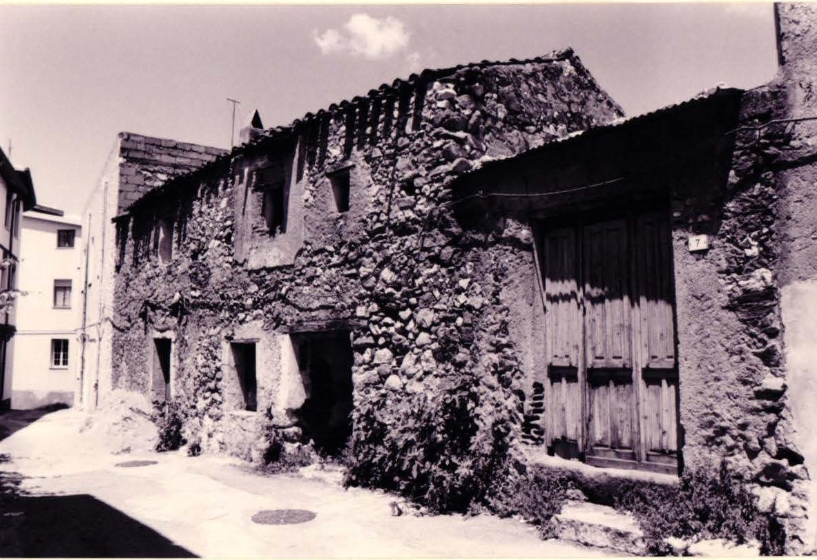 Casa pluricellulare (casa, privata) - Oliena (NU) 